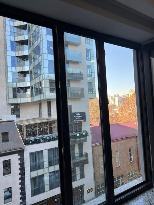 Newly Renovated, Modern and Bright Condo in Center