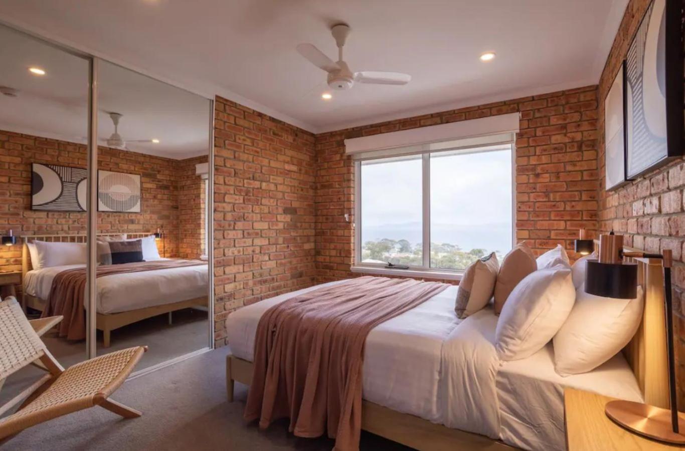 House on the Hillside with City Views Sleeps 12