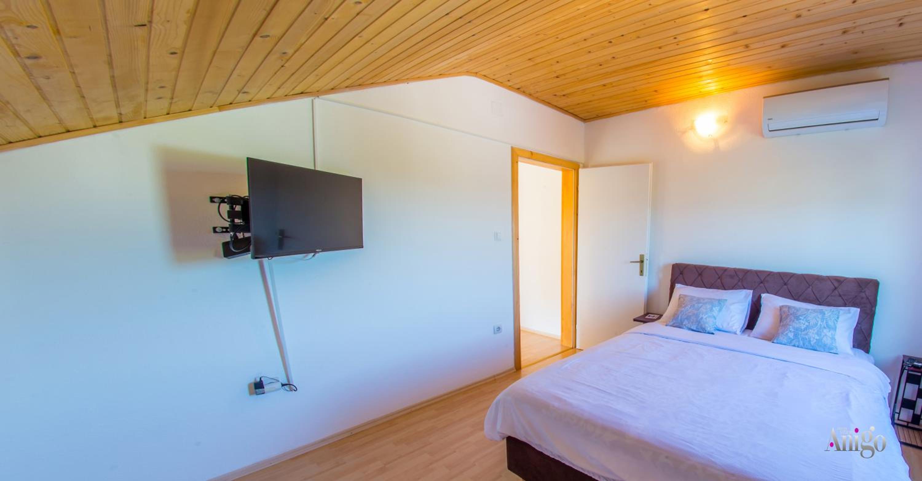Villa Pearl- with private pool