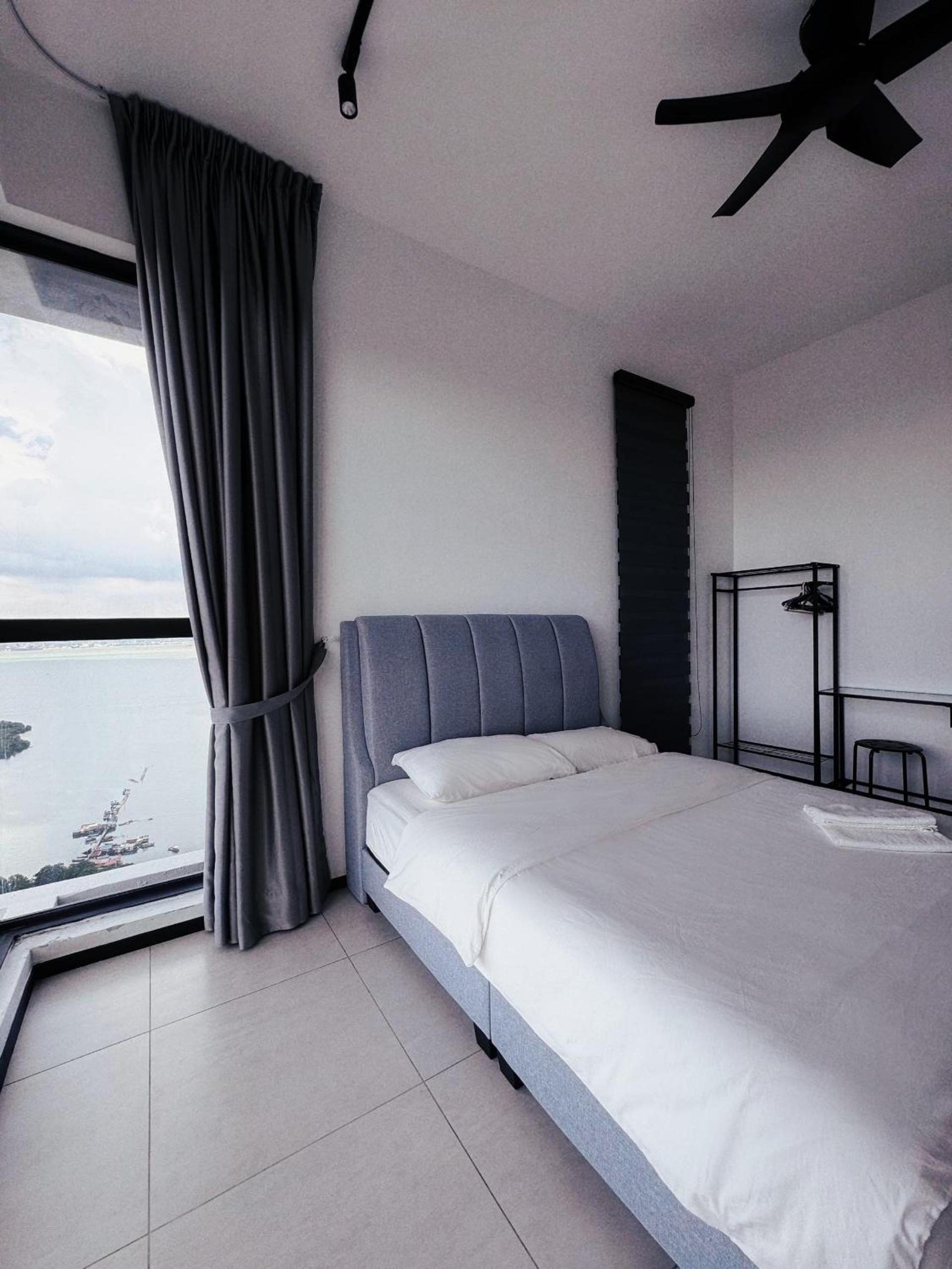 Urban Suites TWO Or THREE Bedroom Georgetown by ANC