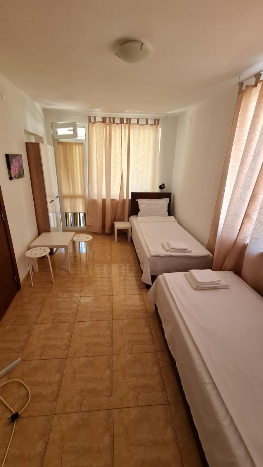 S Apartment