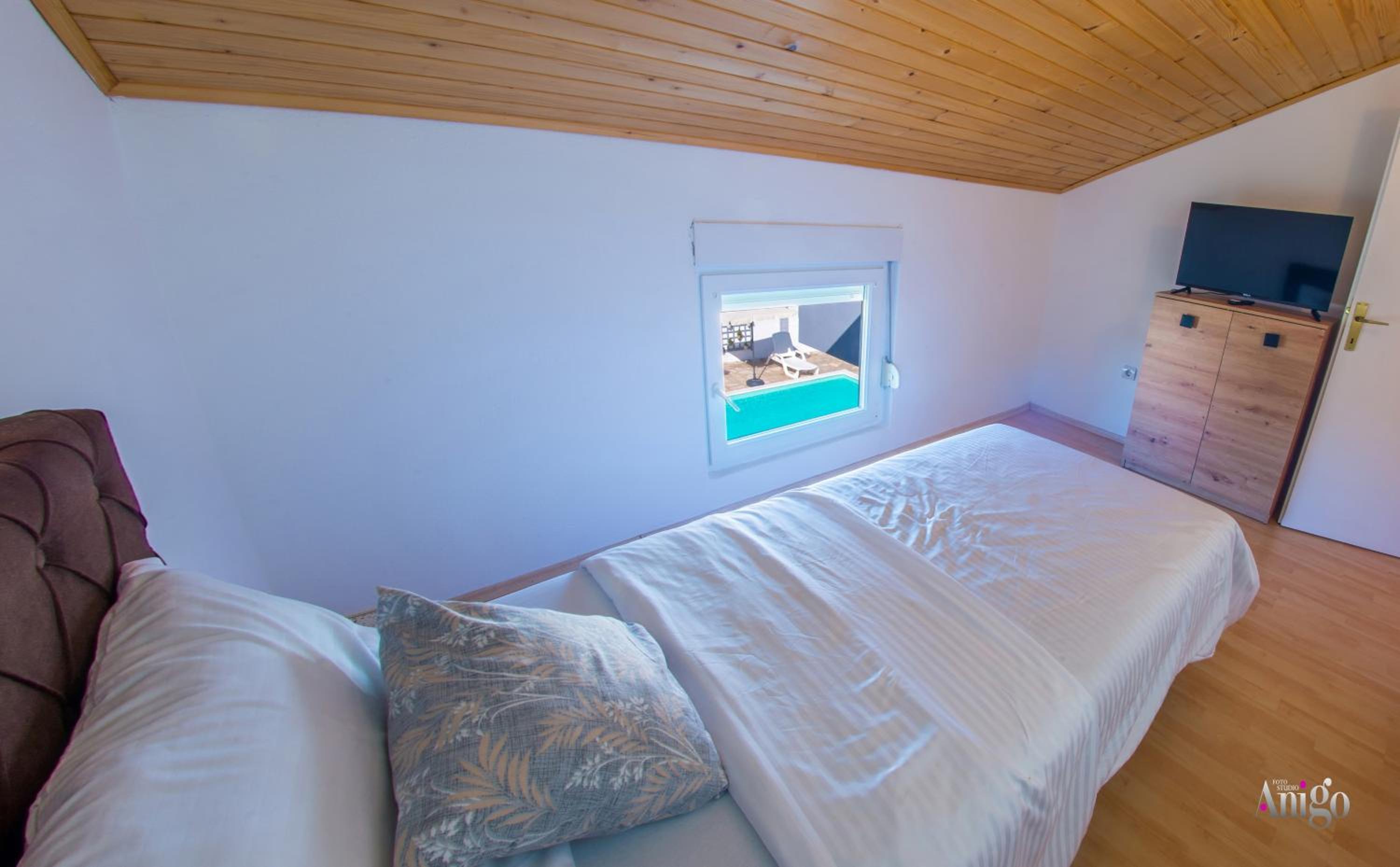 Villa Pearl- with private pool