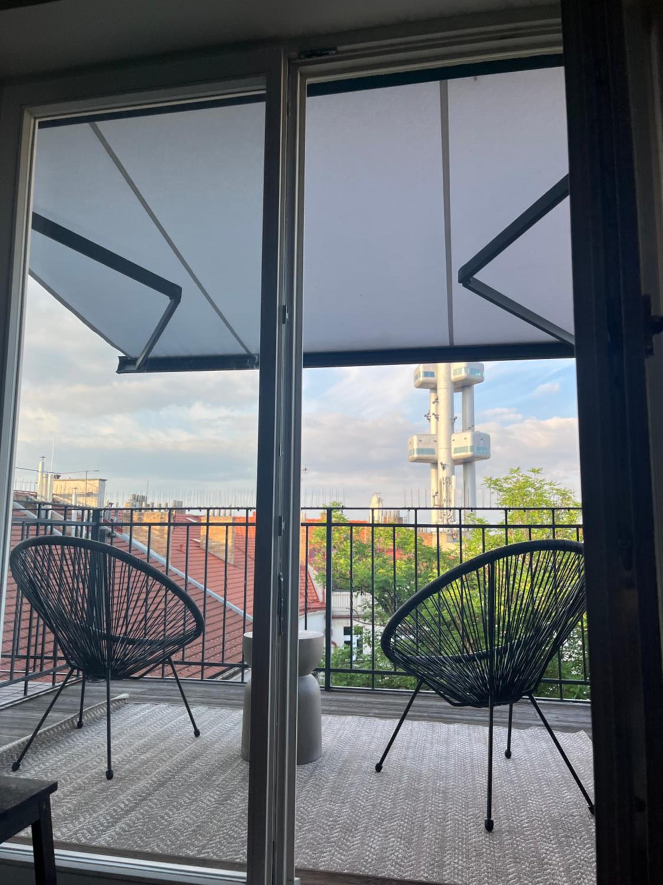 Rooftop Penthouse with Terrace, Prime Location