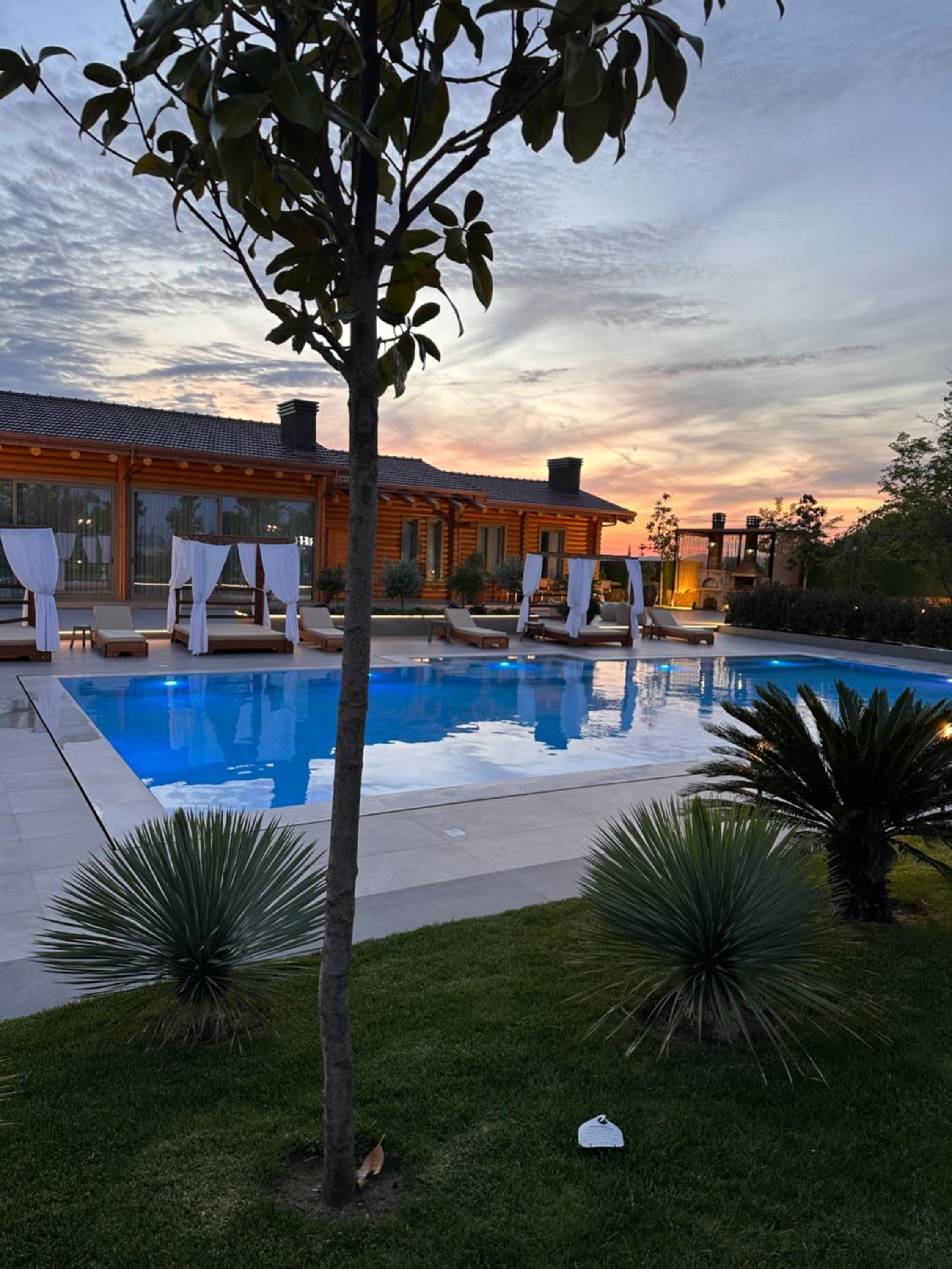 Beautiful House - Luxury Villa for Rent