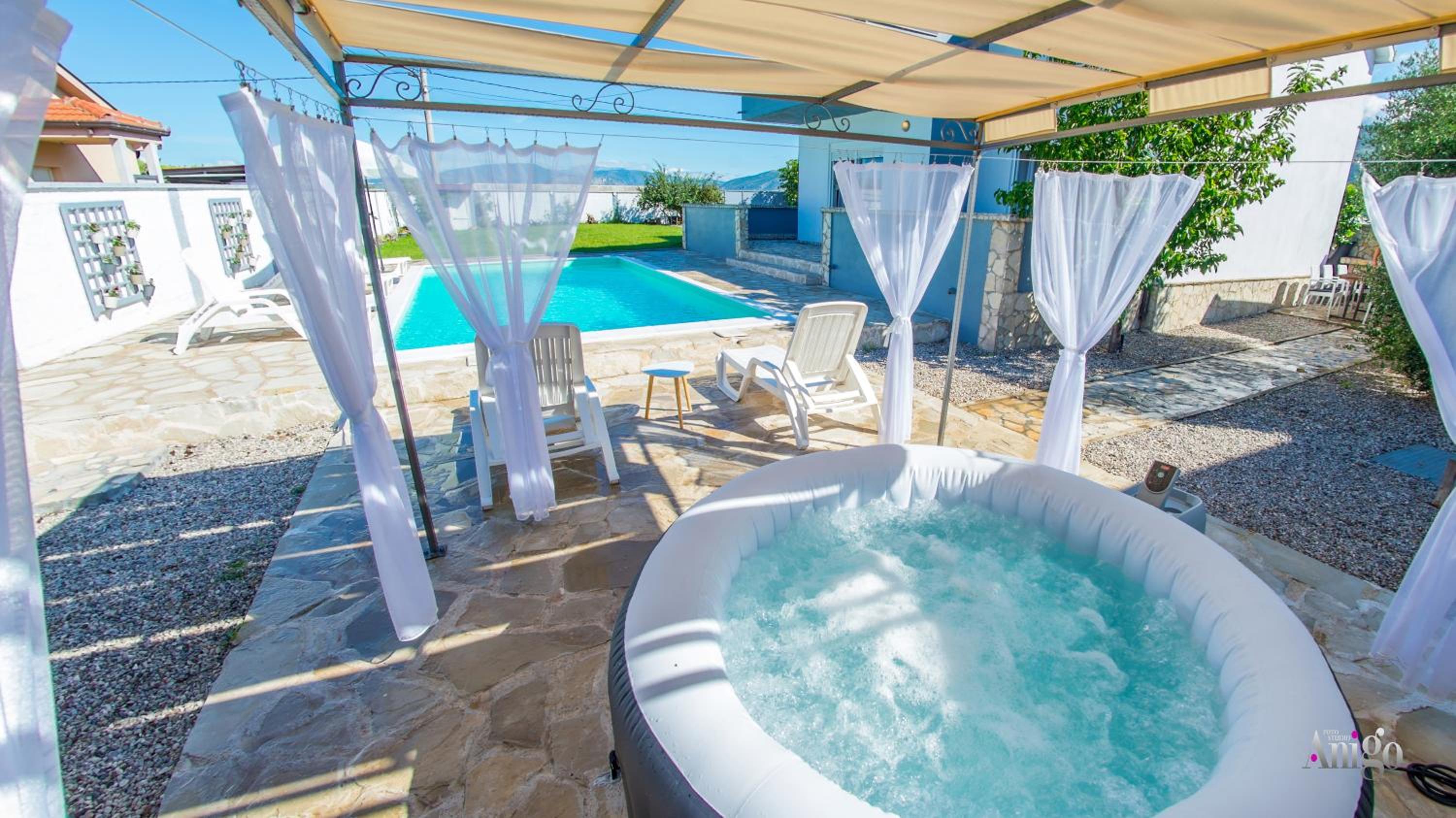 Villa Pearl- with private pool