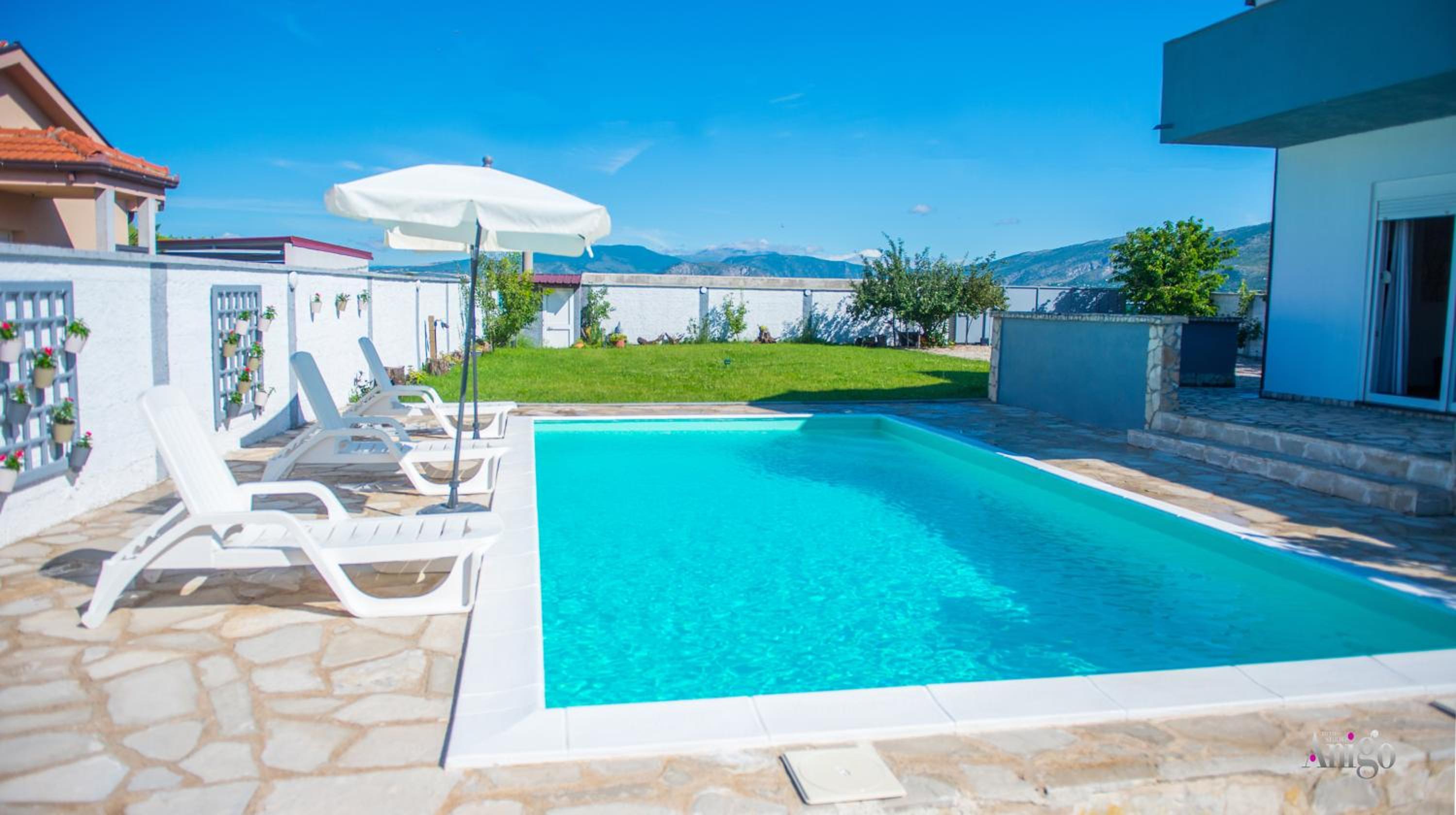 Villa Pearl- with private pool