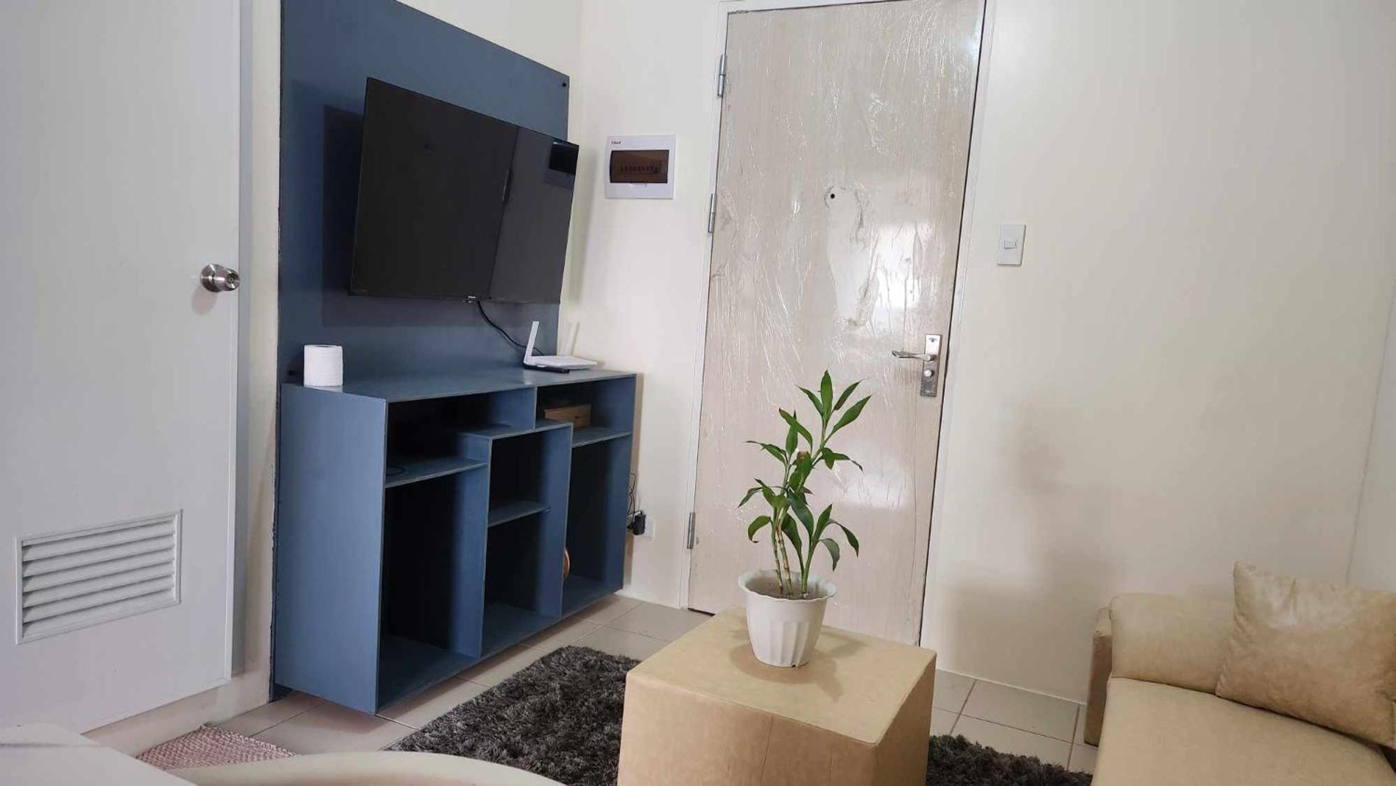 Urban Deca Homes Ortigas view 4