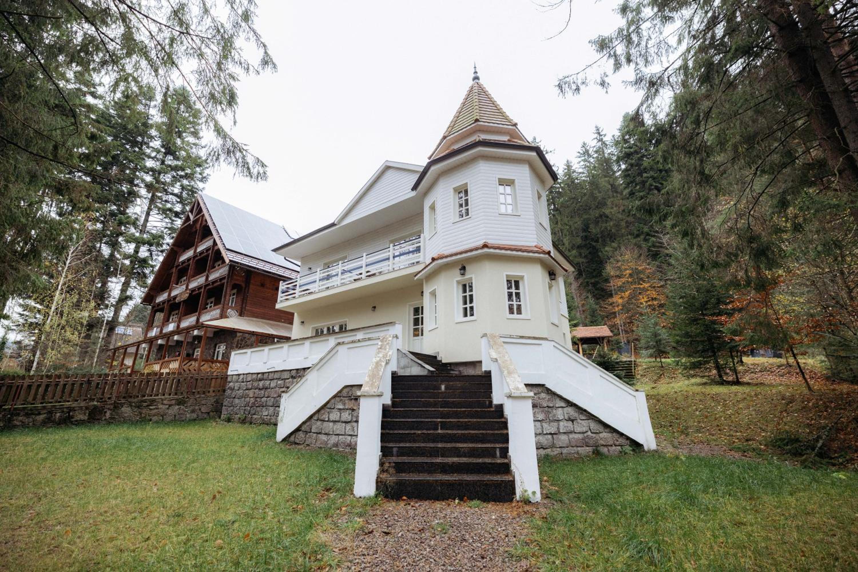 Miniszteri House