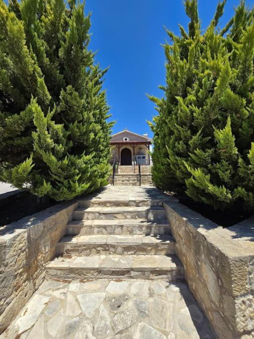 Tala Hills Sea View Apartment, Tala Village, Paphos