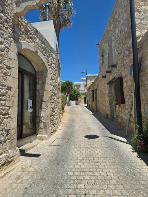 Tala Hills Sea View Apartment, Tala Village, Paphos