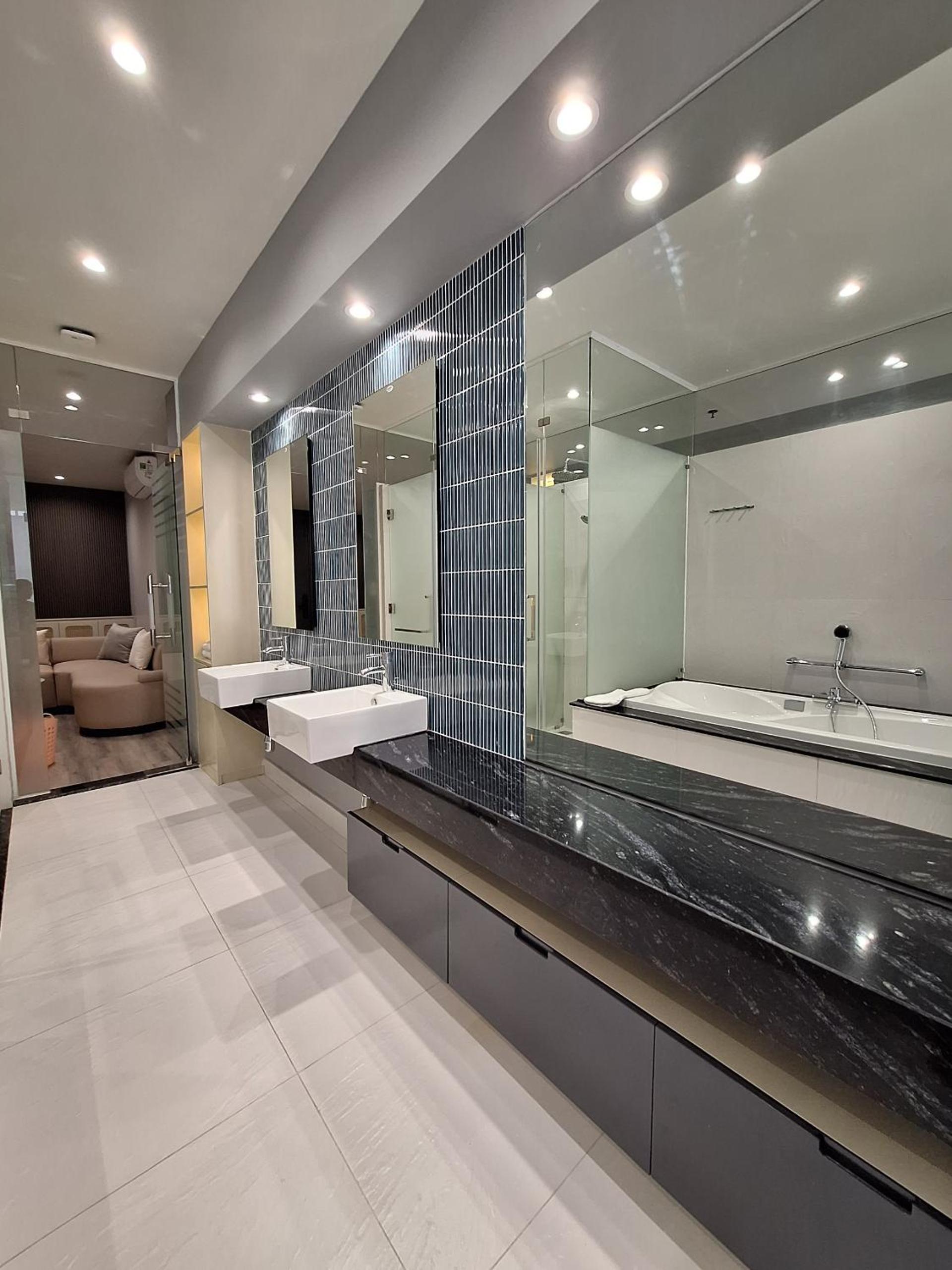 Lucky Residence Suite's Apartment
