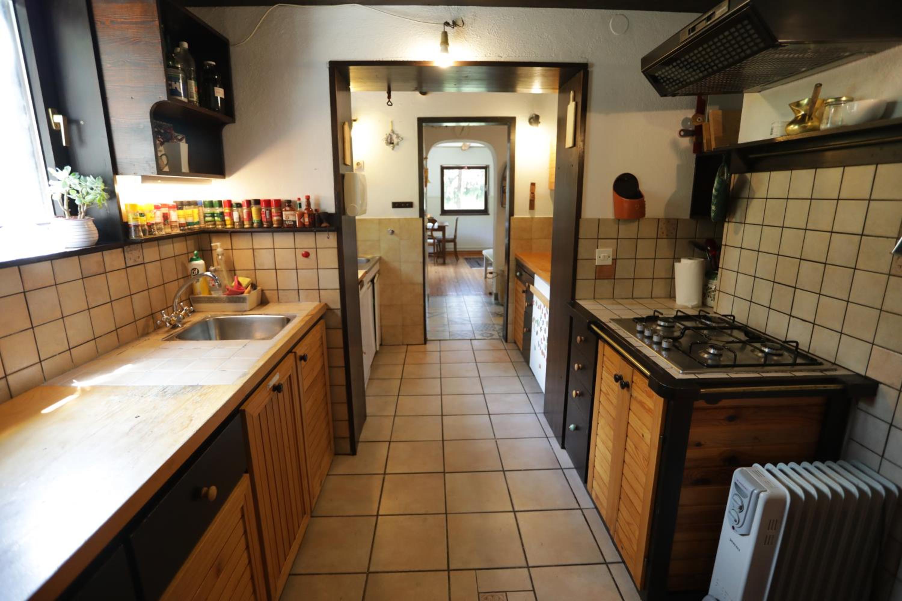 First House - Lovely Holiday Home near Cerknica