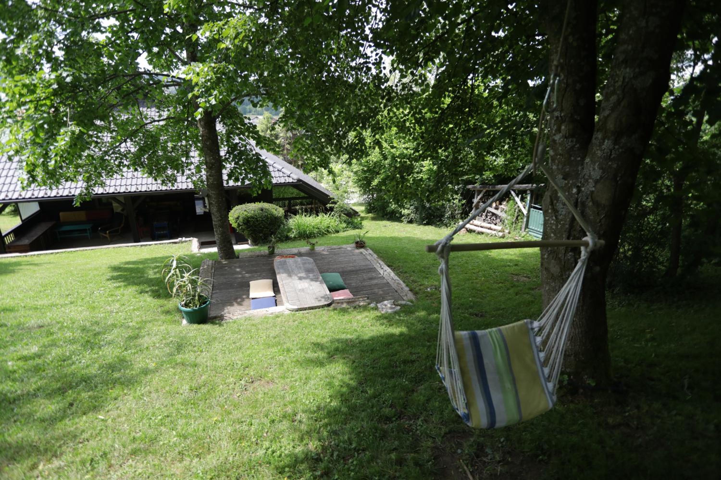 First House - Lovely Holiday Home near Cerknica