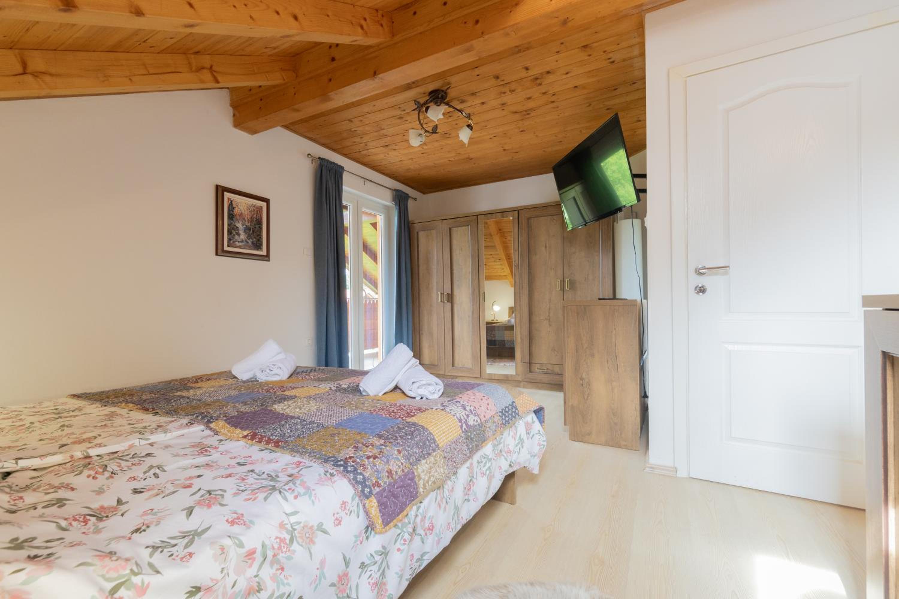 Mountain house "Kira" view 4