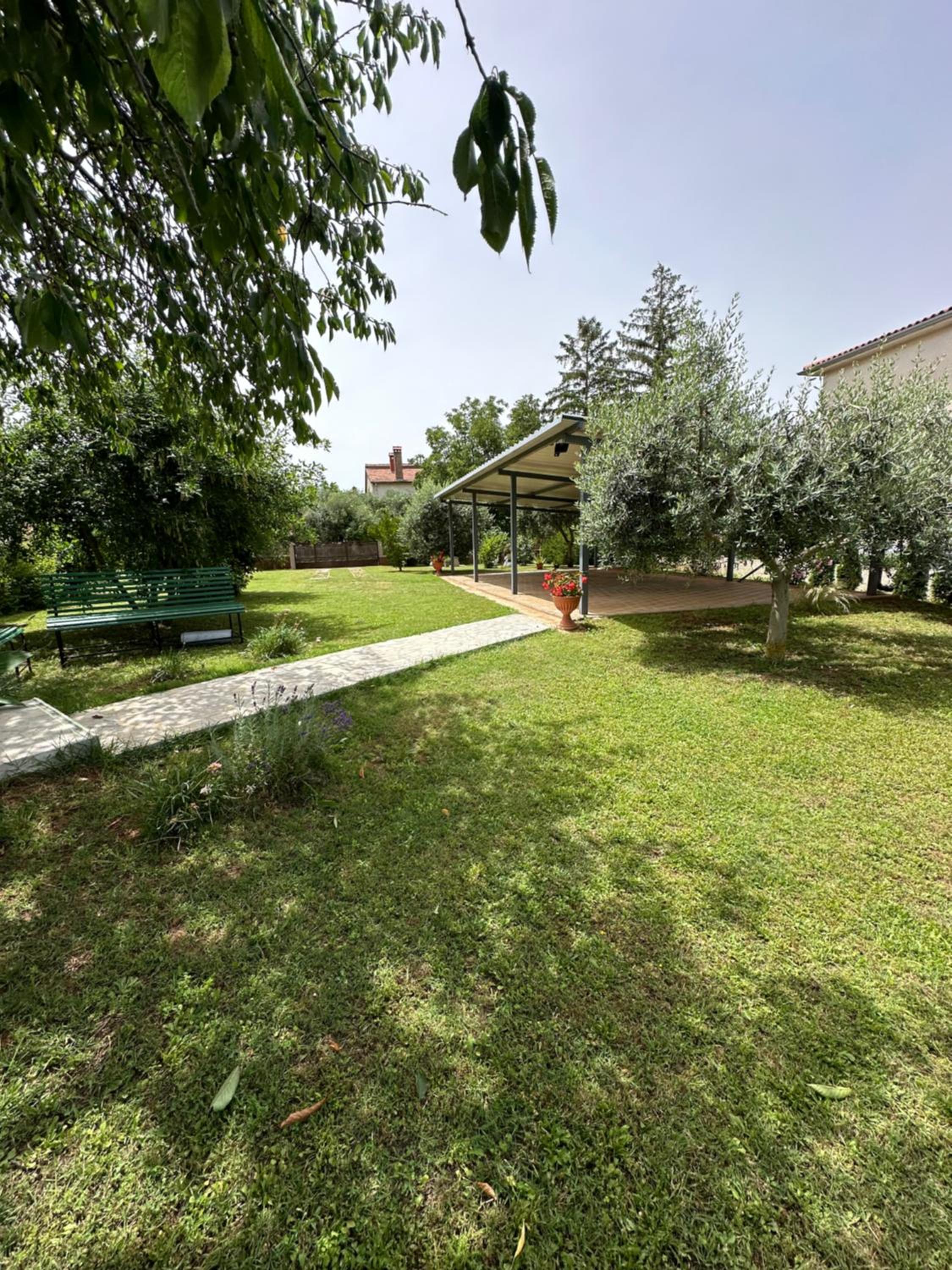 Apartment Karolina - green oasis with free parking