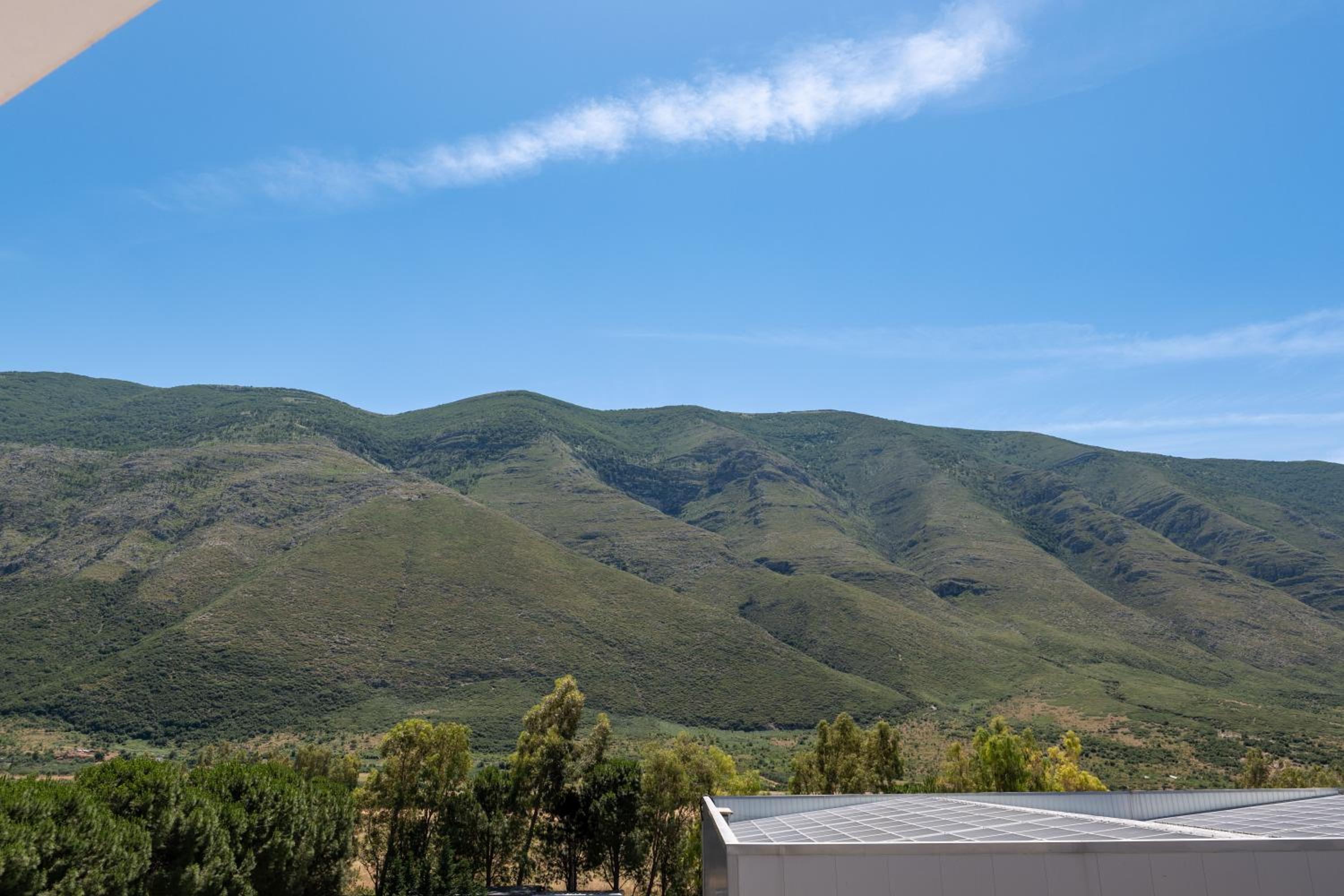 Acros Resort