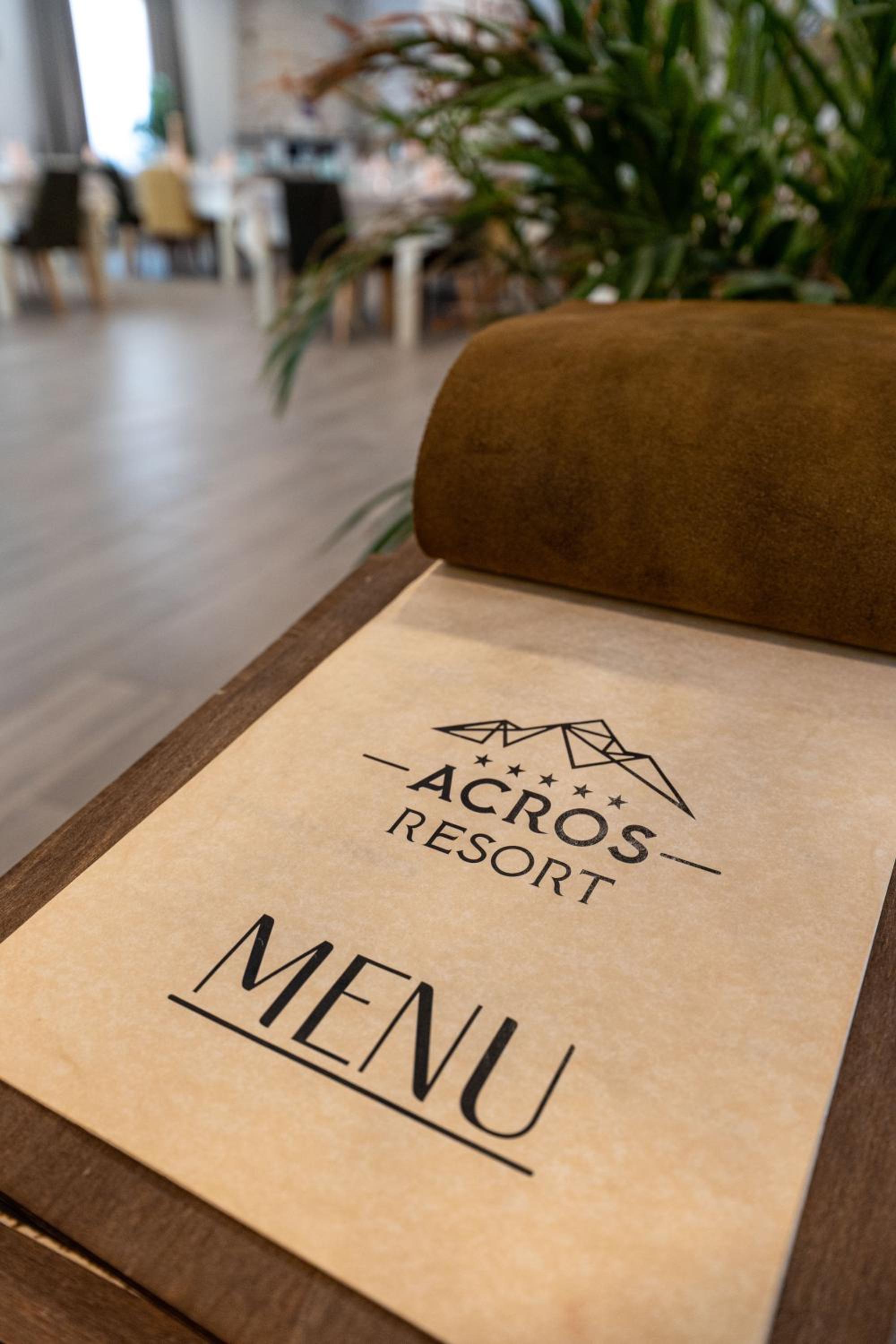 Acros Resort