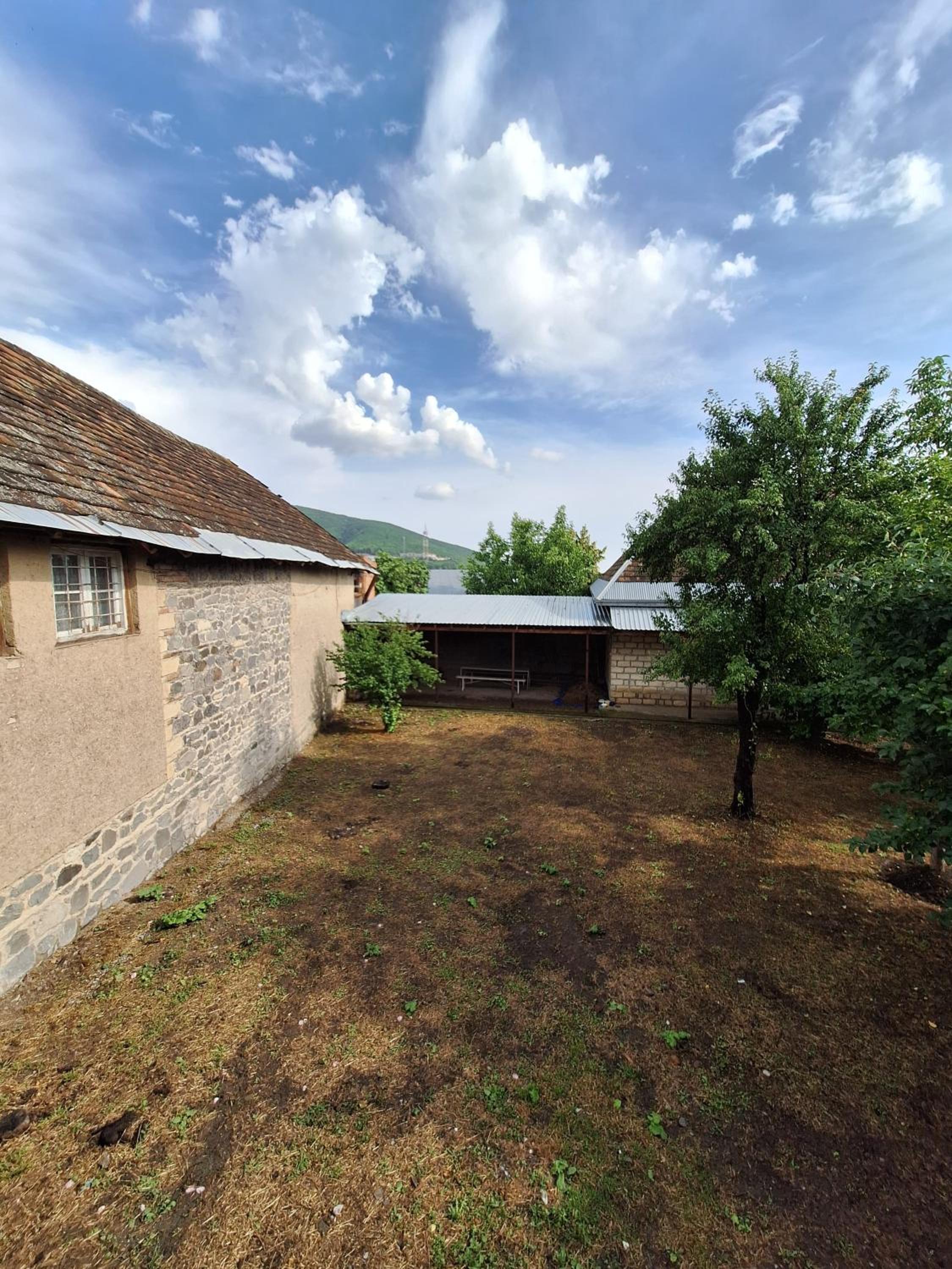 Rovshan's house