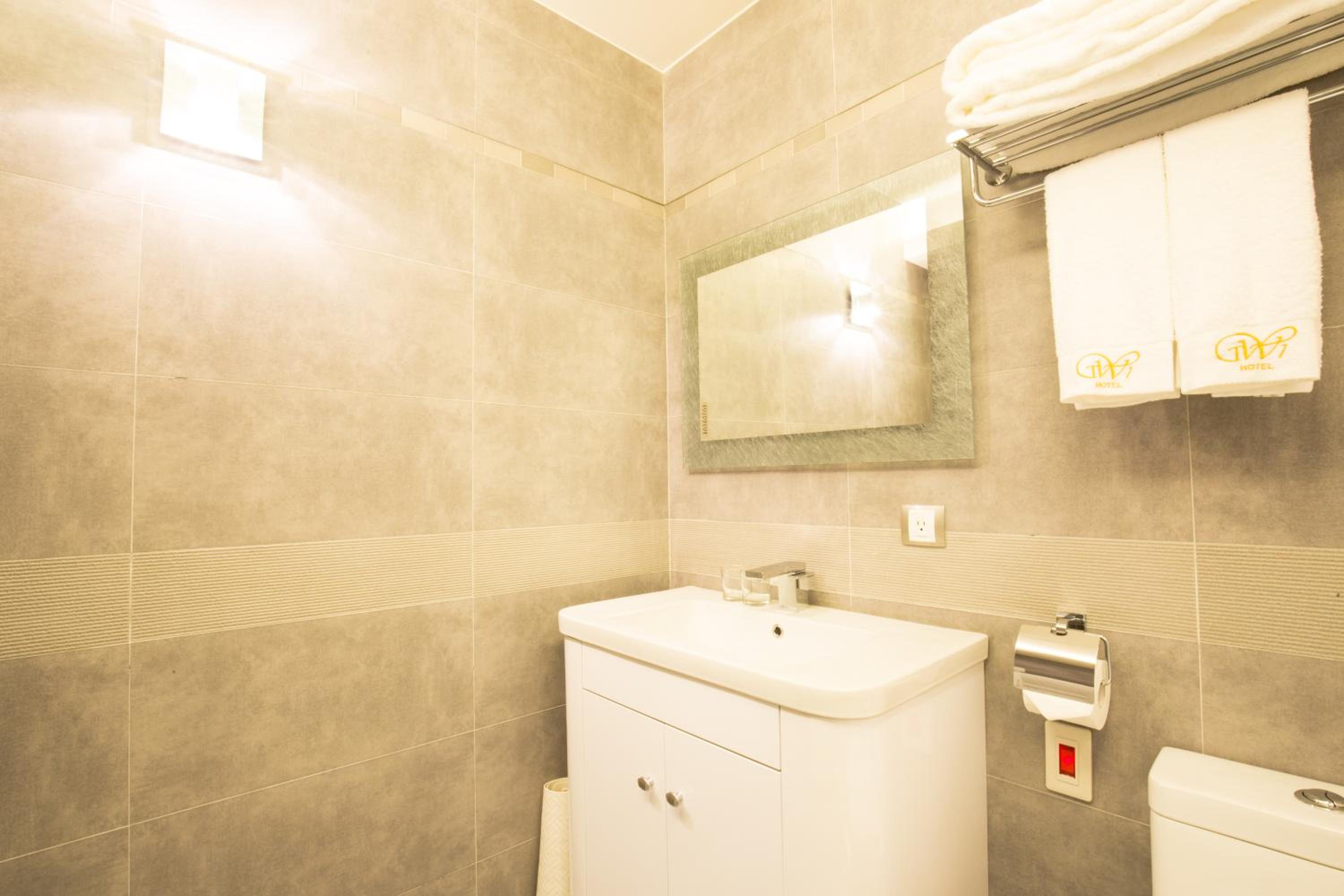 Walker Hotel. Ximen