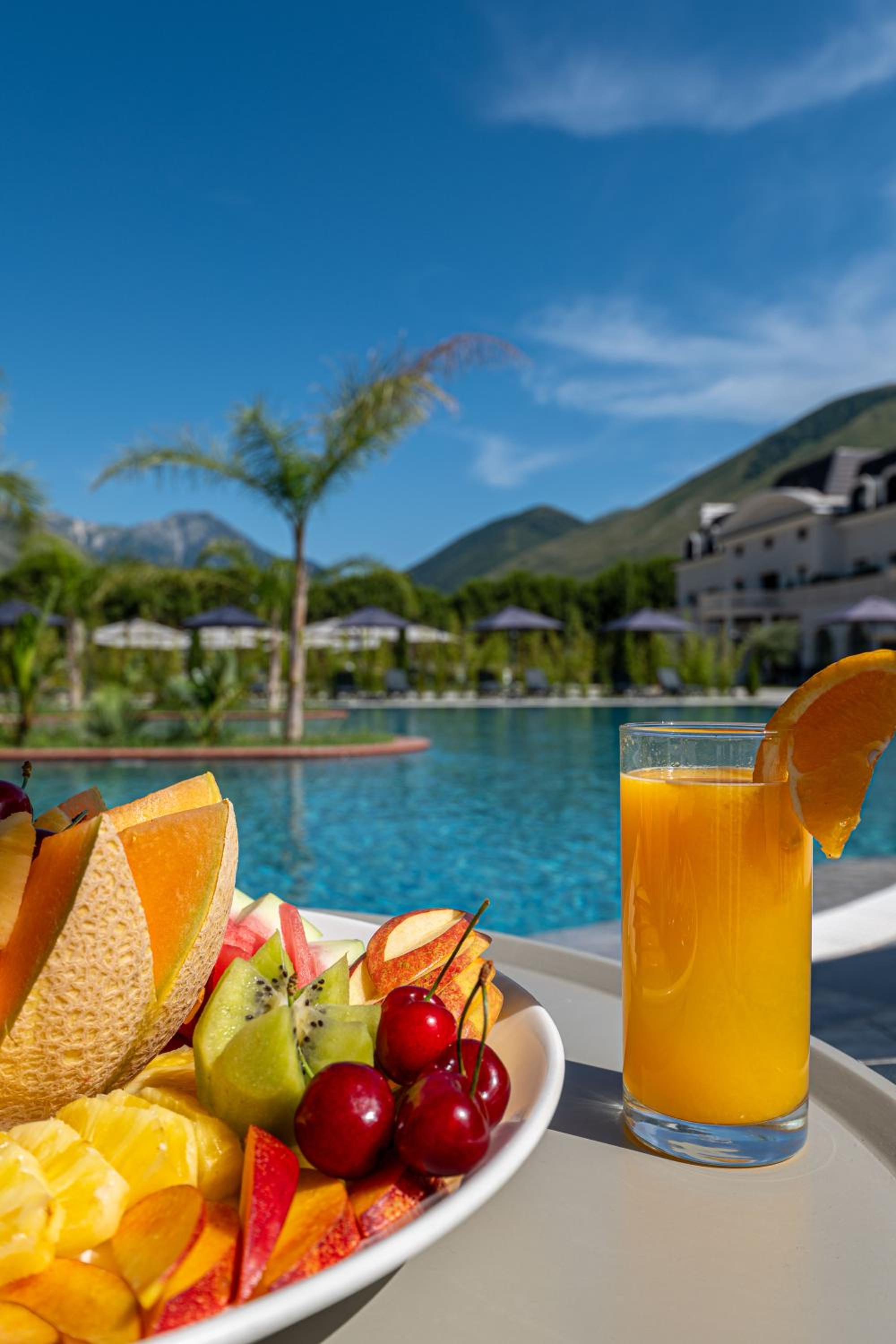Acros Resort