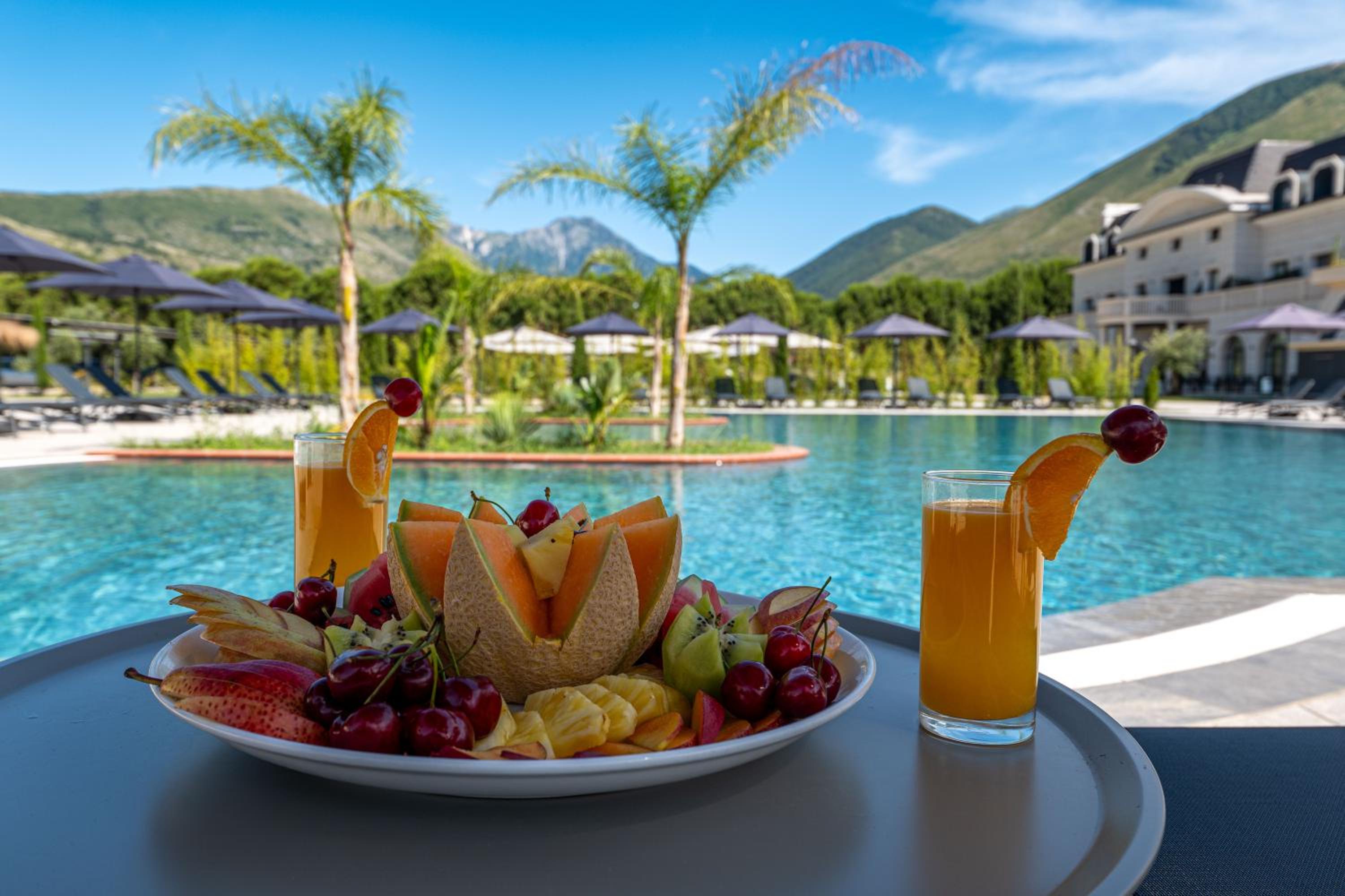 Acros Resort