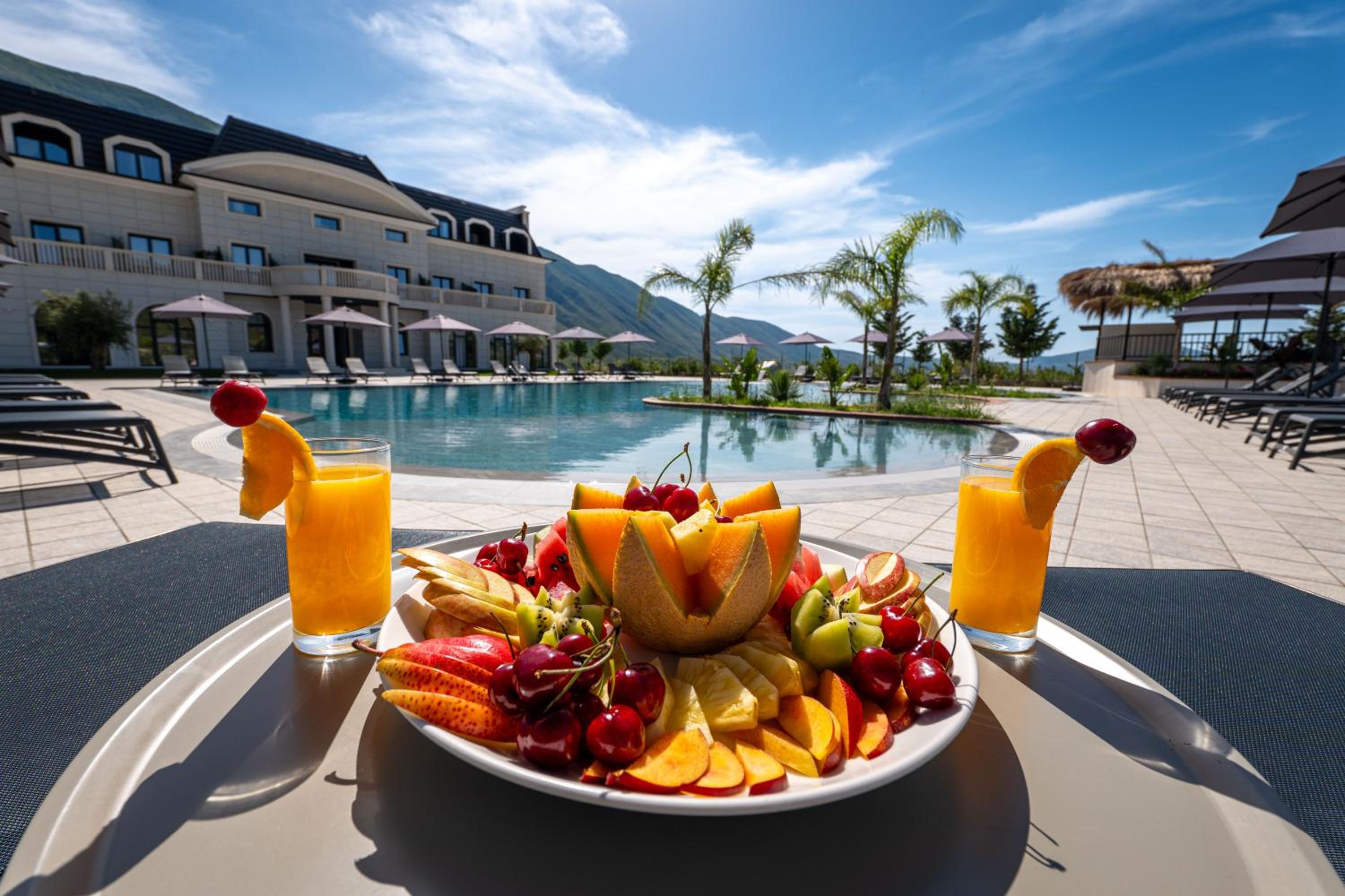 Acros Resort