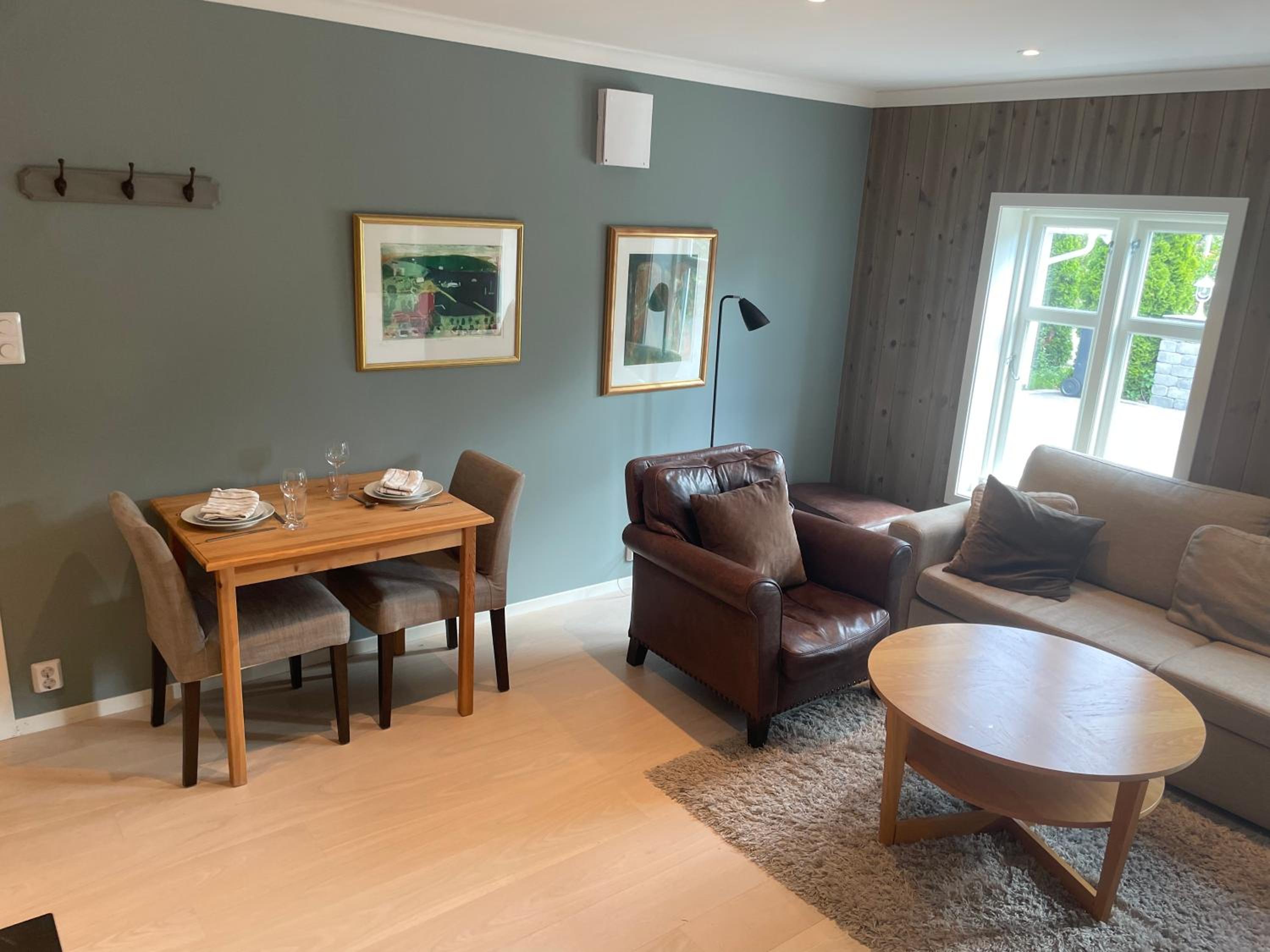 Comfortable Apartment near city center - Parking available view 3