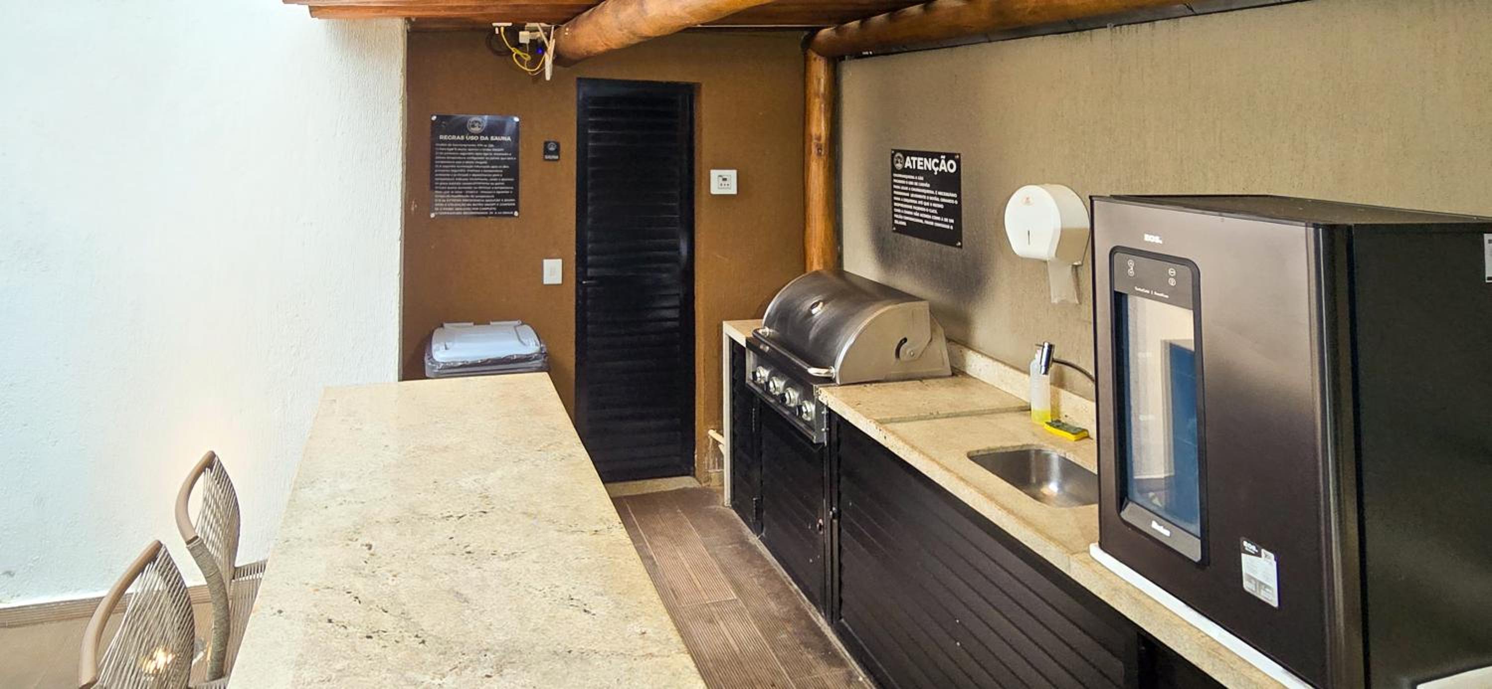 Flat Luxo 100m da Praia, piscina, sauna