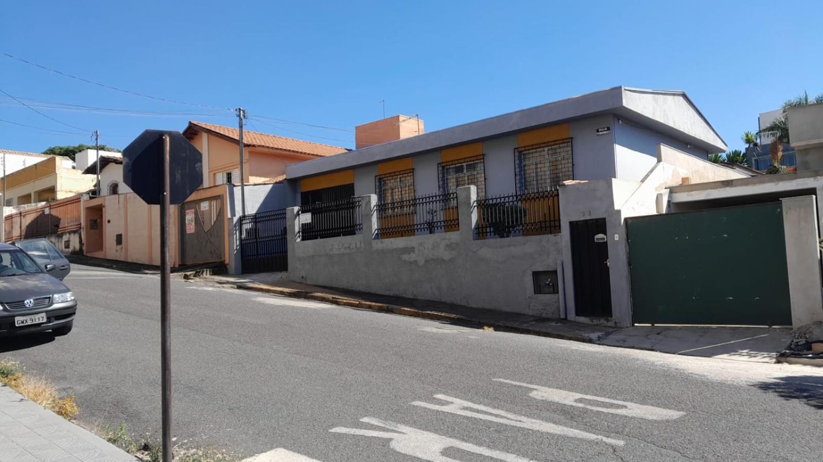 Casa ao lado do Parque do Bariri