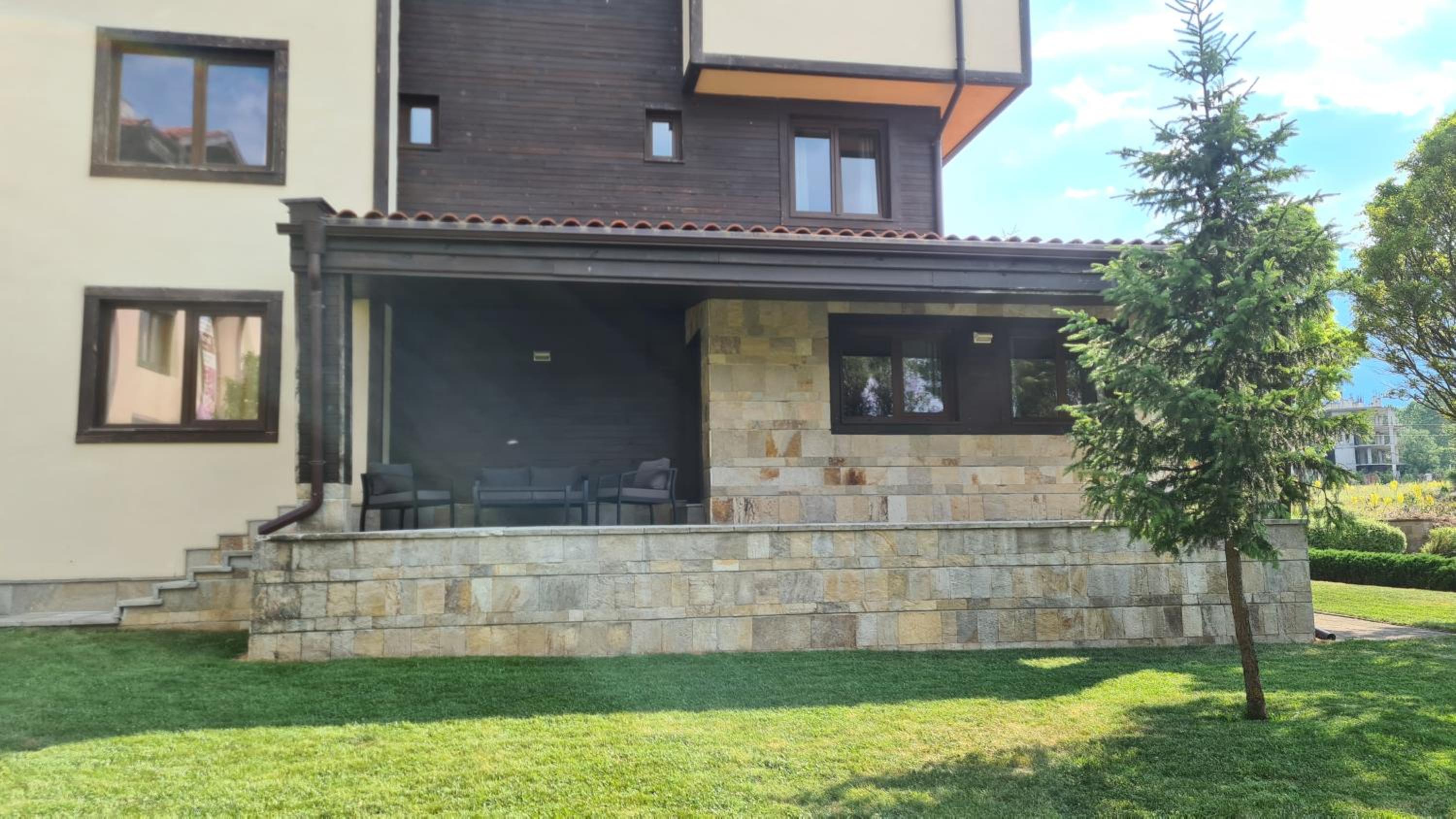 Pirin Peaks Apartment
