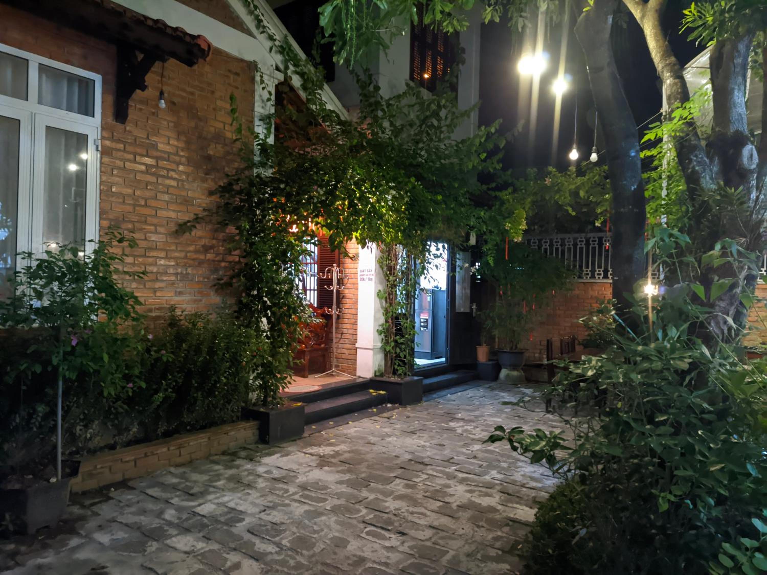 Photo 19