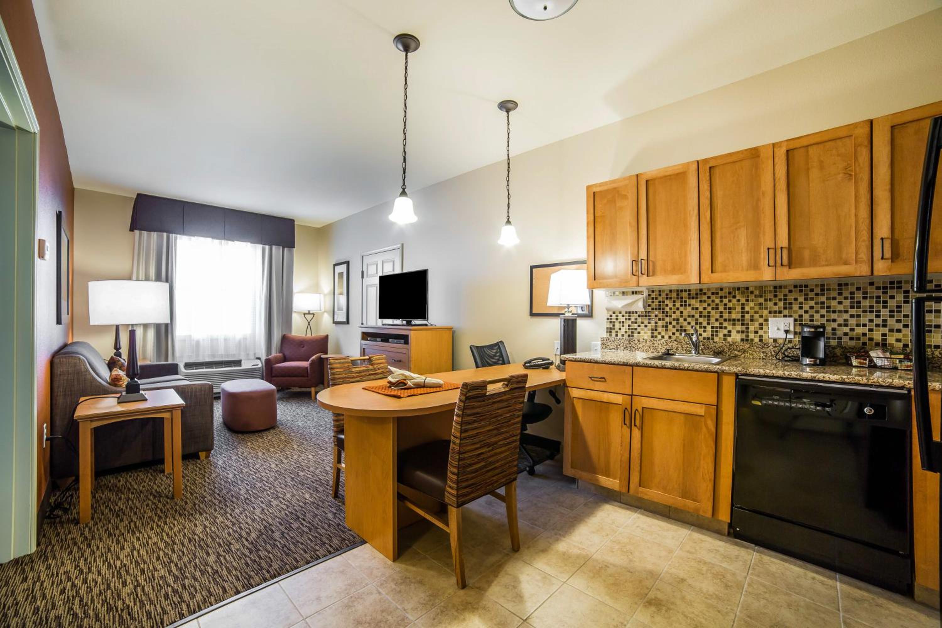 MainStay Suites Sidney - Medical Center
