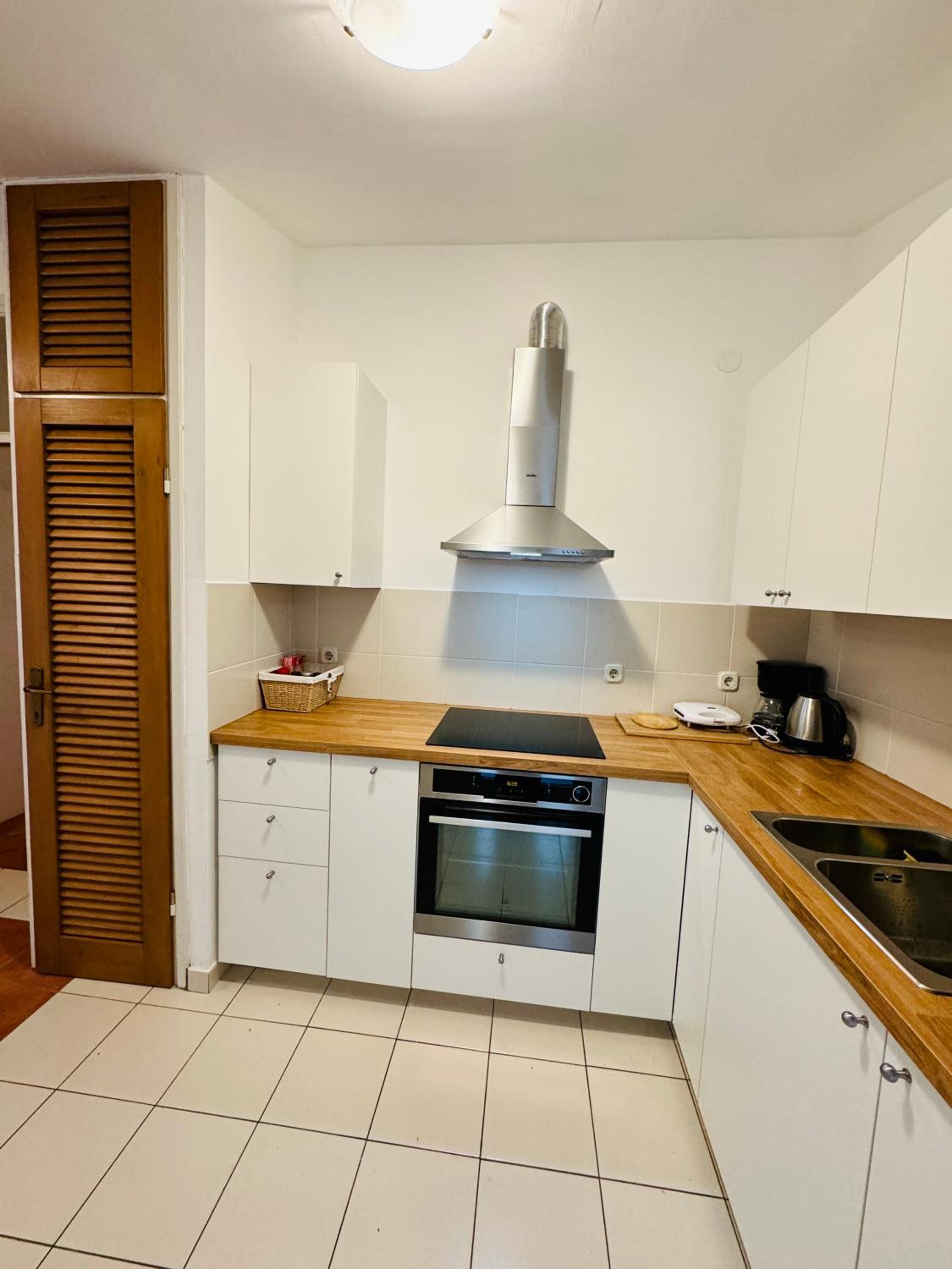 Pet-friendly two-room family apartment in magical Bale view 2