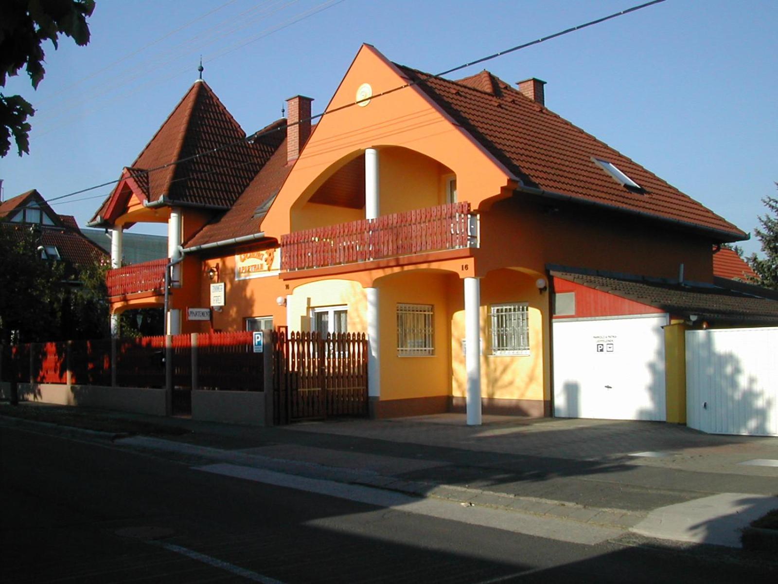 Photo 31
