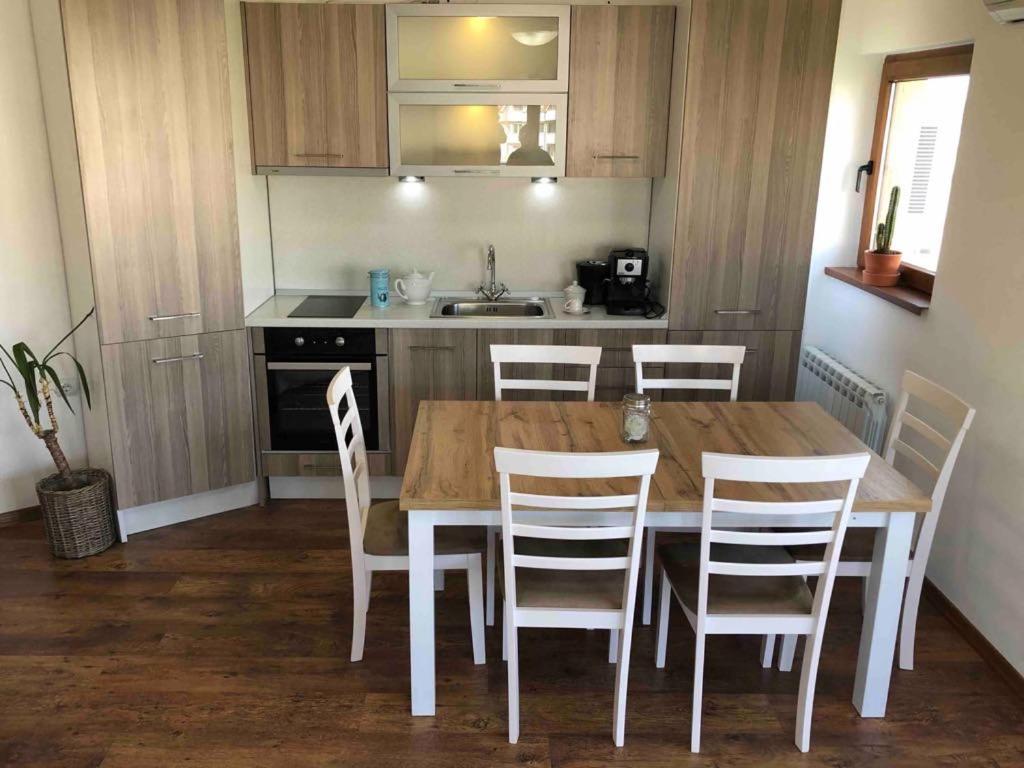 Spacious apartment with a Mountain view, big balcony and parking