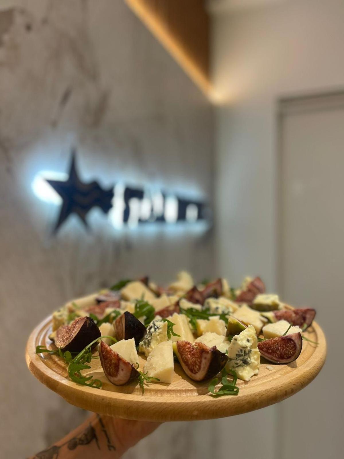 Star Hotel & Restaurant