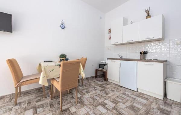Apartments Marija with big garden - TA Leut Agency view 2