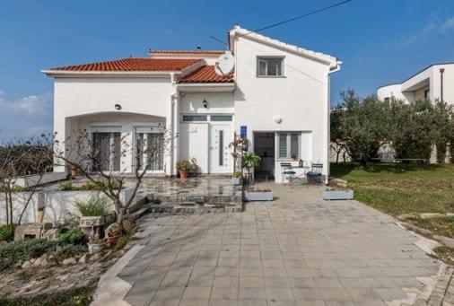 Apartments Marija with big garden - TA Leut Agency view 3