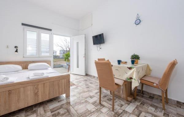 Apartments Marija with big garden - TA Leut Agency view 4