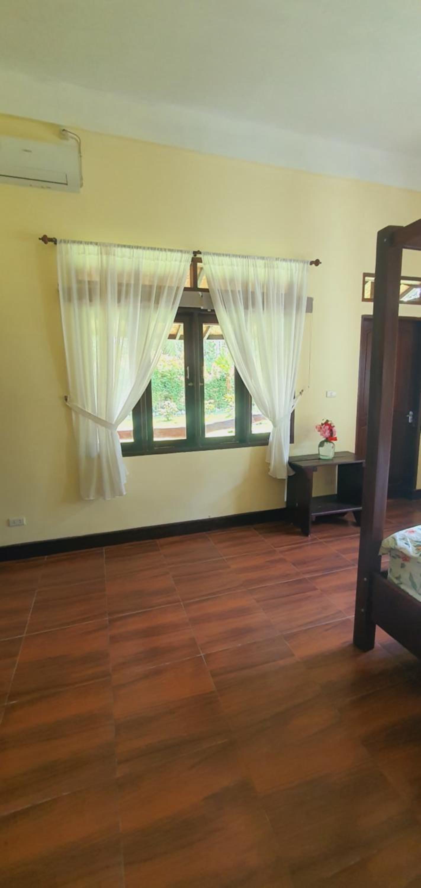 Sumatra Cheeky Monkeys Villa, Trekking and Tours