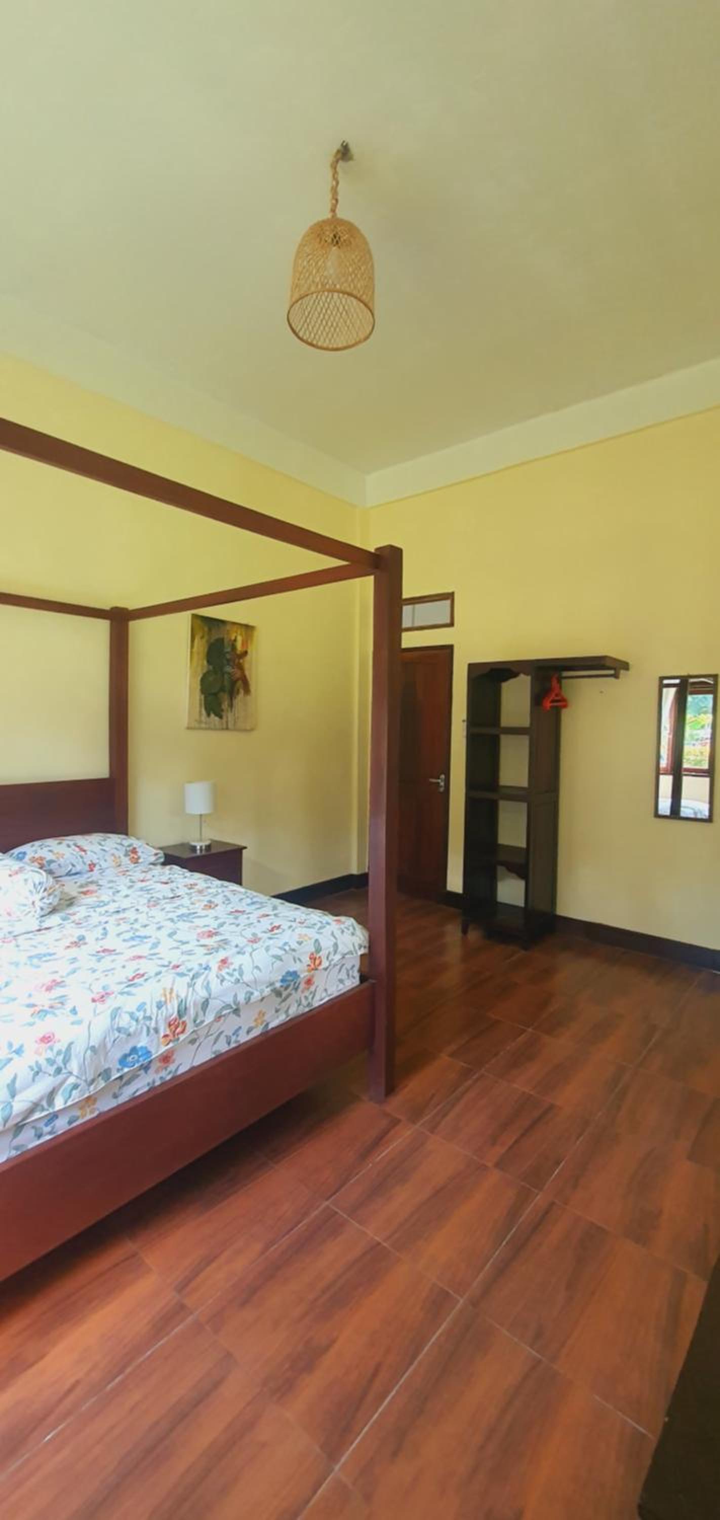 Sumatra Cheeky Monkeys Villa, Trekking and Tours