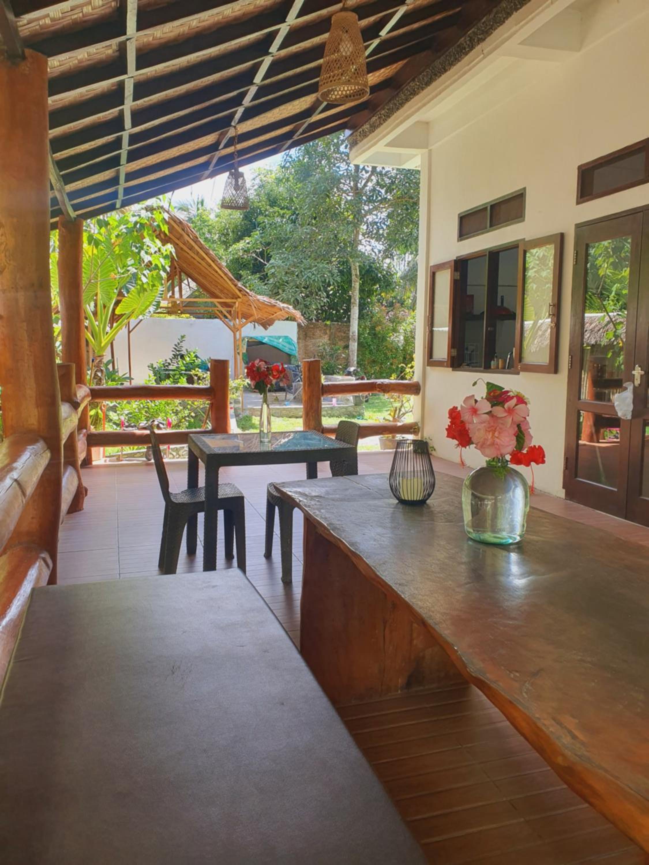 Sumatra Cheeky Monkeys Villa, Trekking and Tours