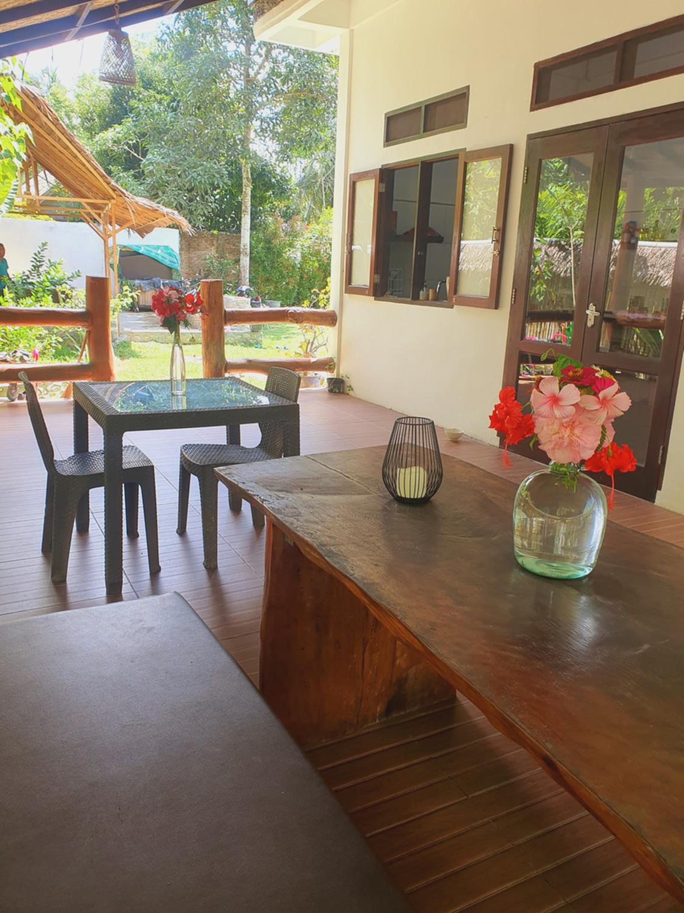 Sumatra Cheeky Monkeys Villa, Trekking and Tours