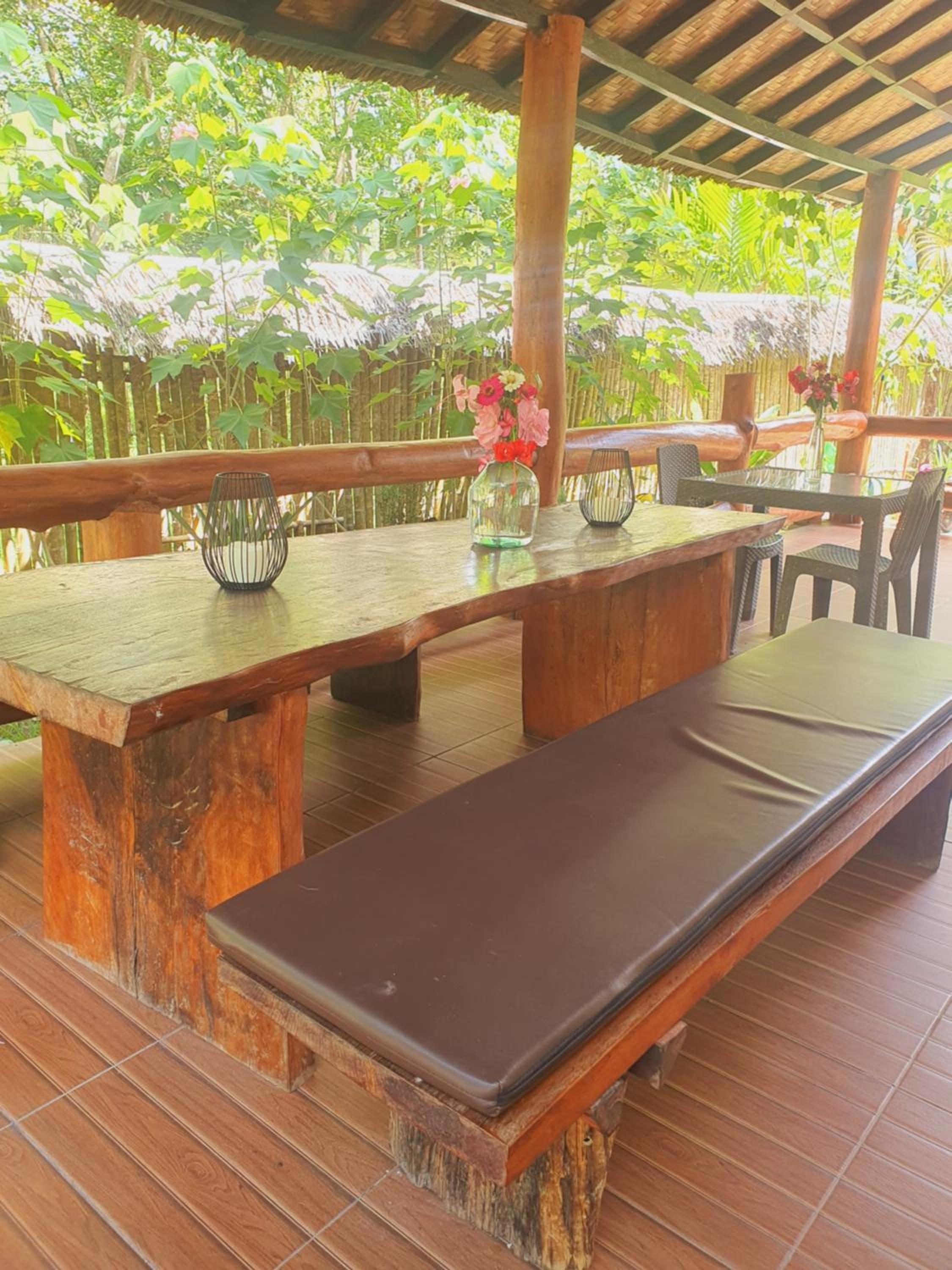 Sumatra Cheeky Monkeys Villa, Trekking and Tours