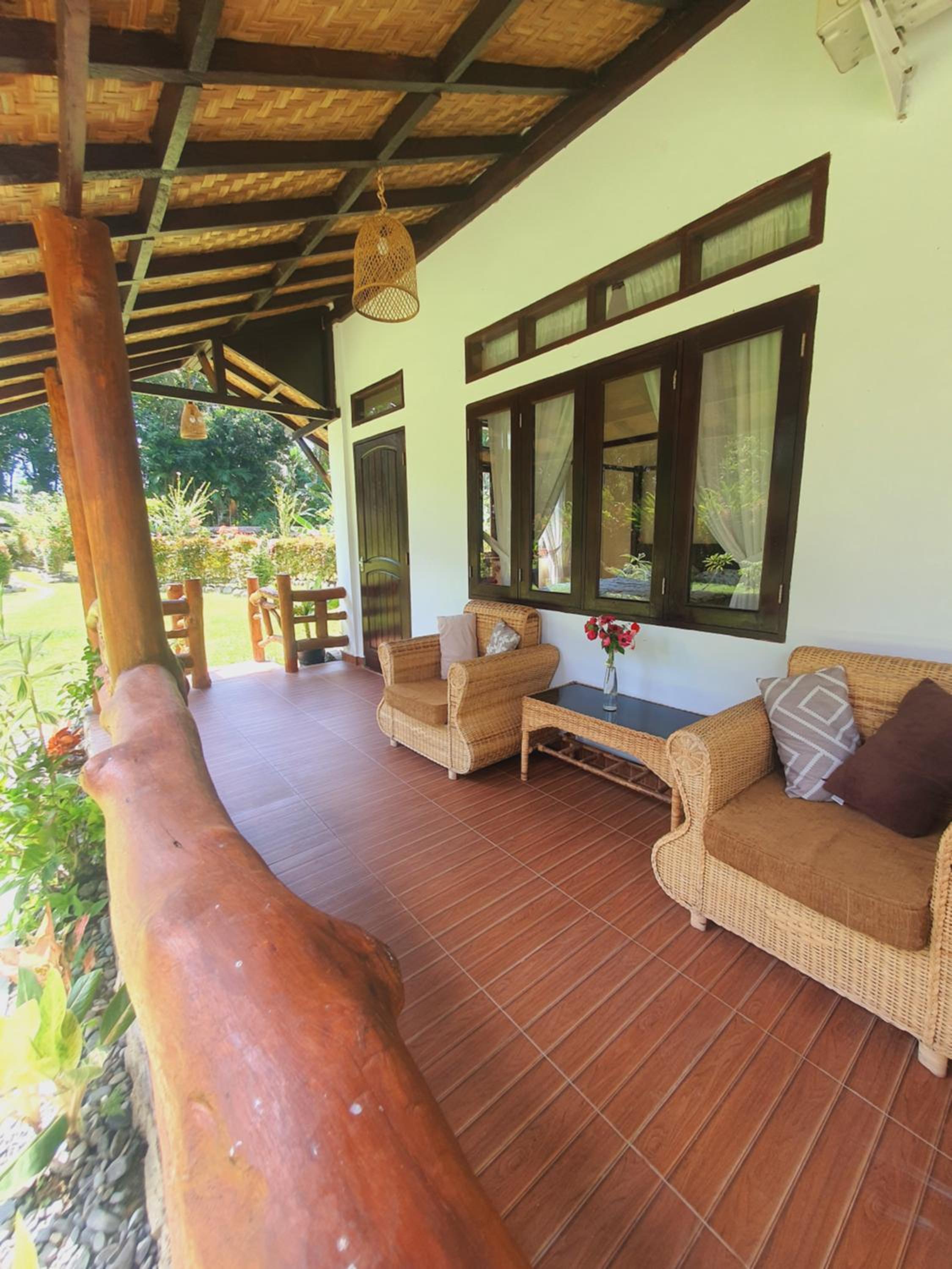 Sumatra Cheeky Monkeys Villa, Trekking and Tours