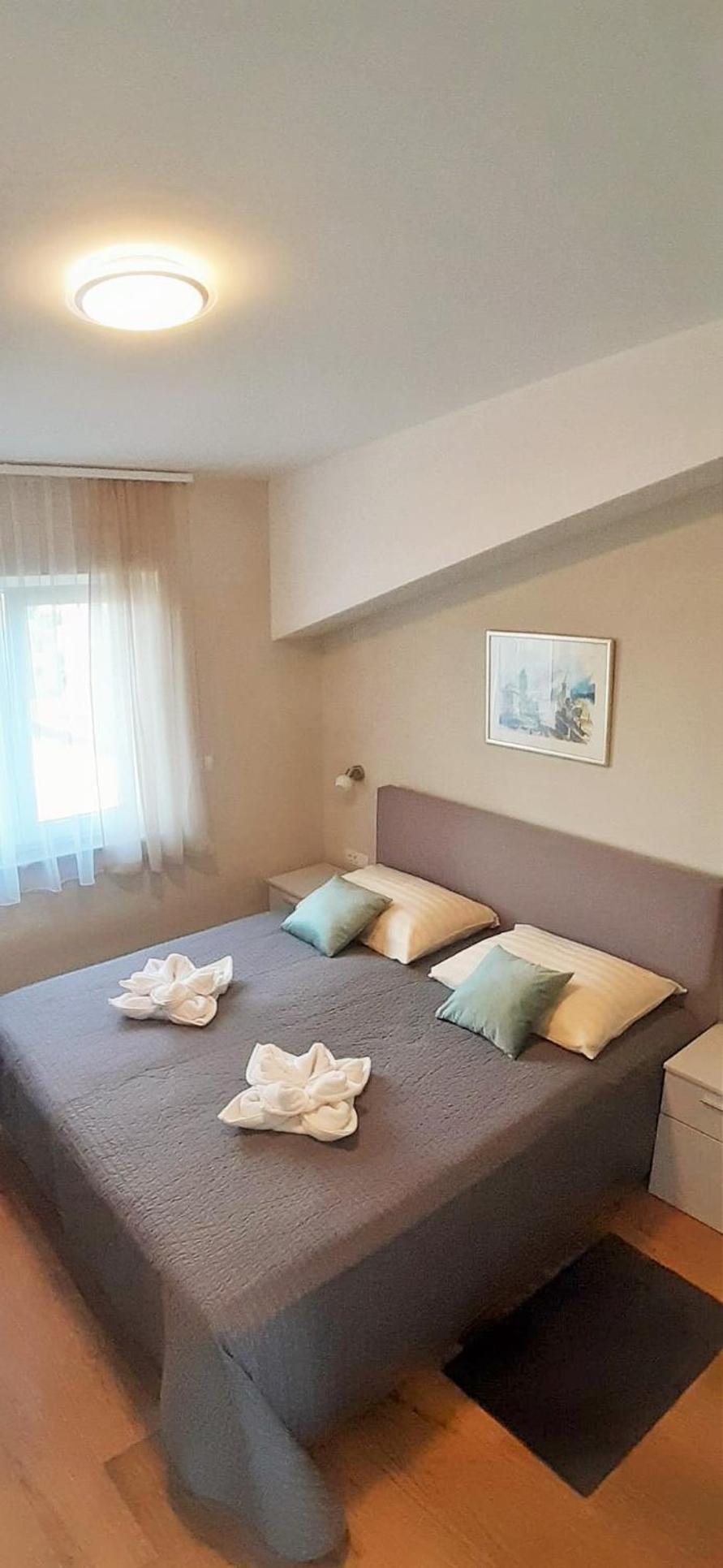 Pula Vacations - Valdebek Apartments with pool - Property Image 9