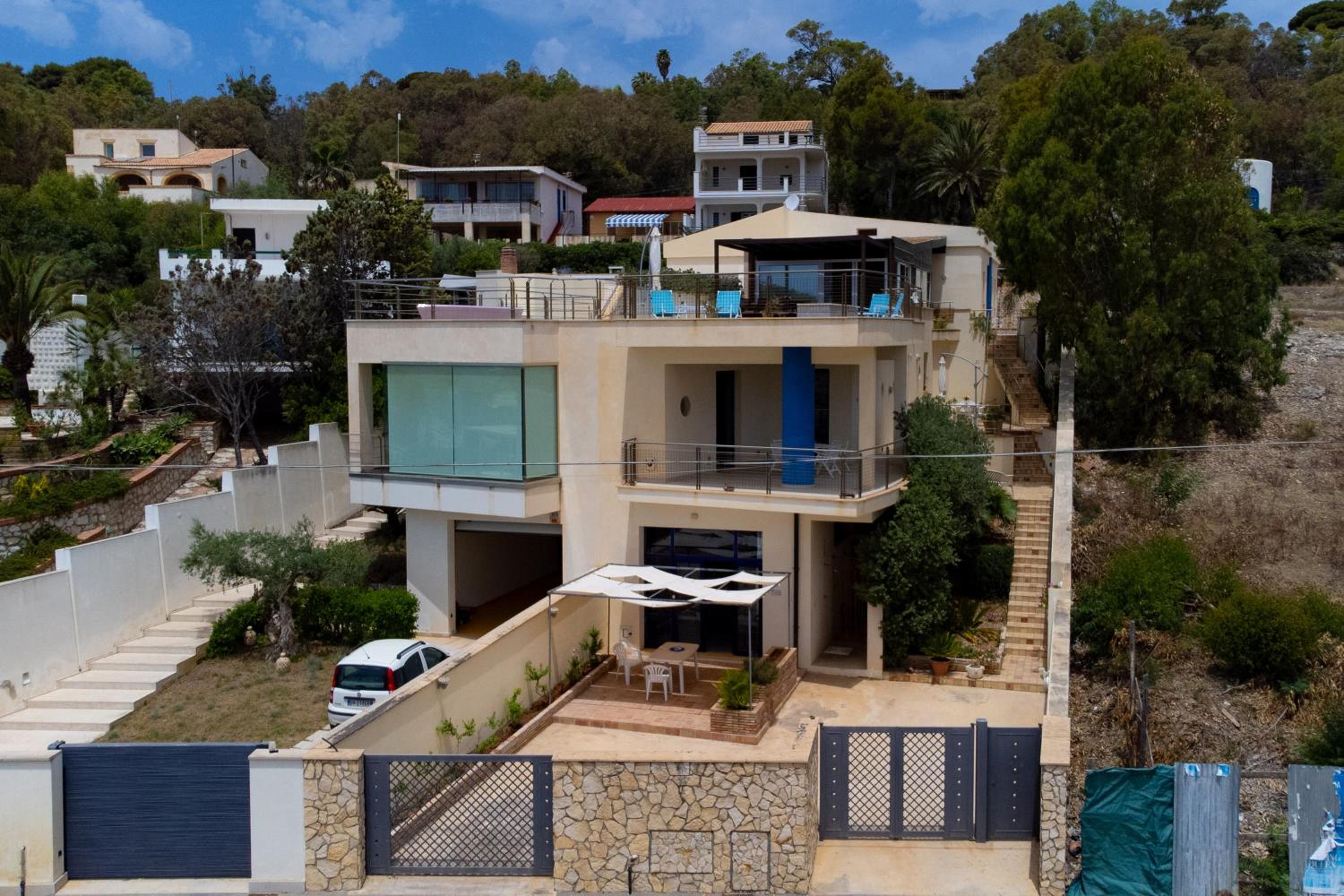 Sea House view 4