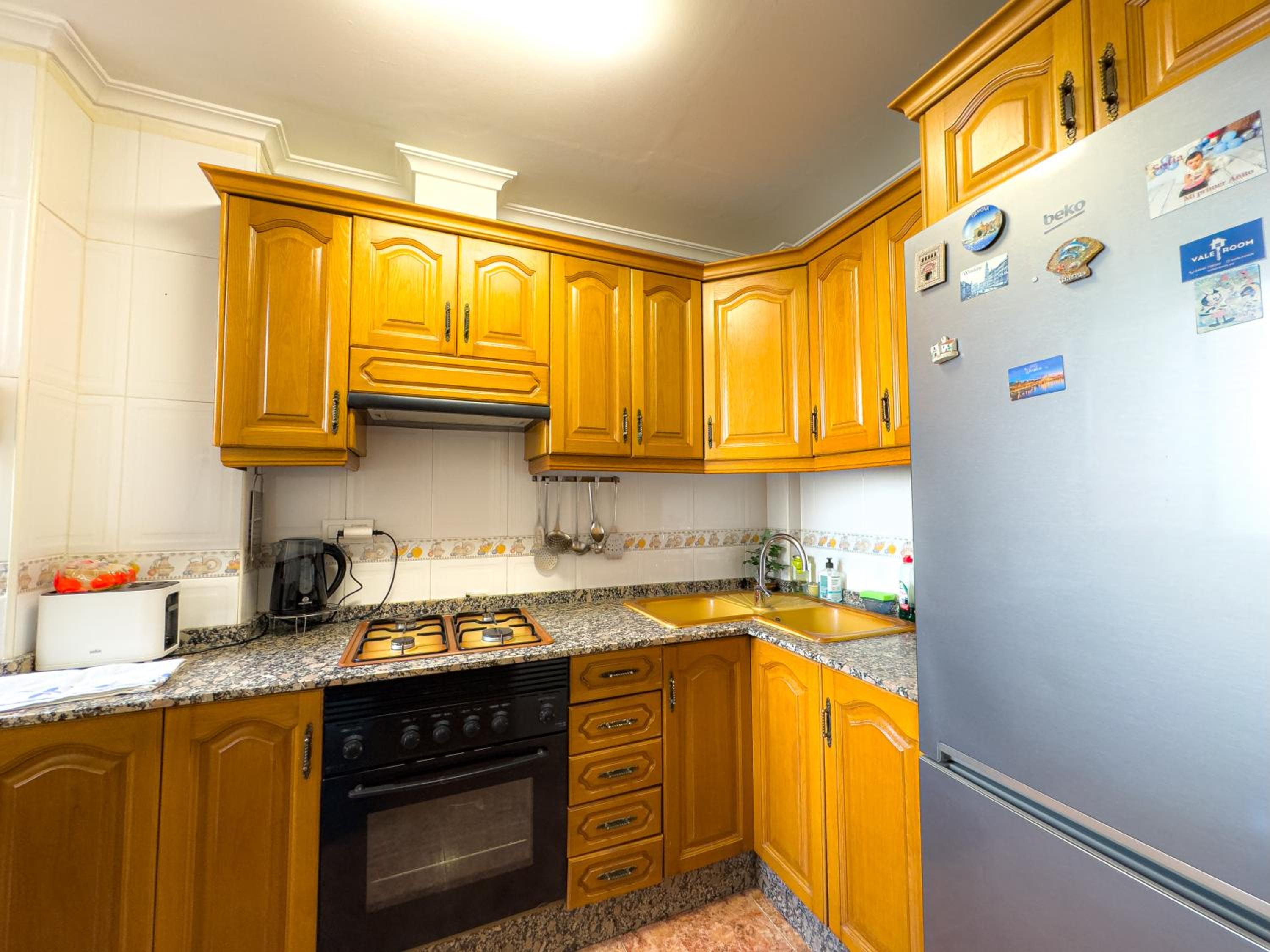 Rooms in Valencia Great Location in Shared Apartment