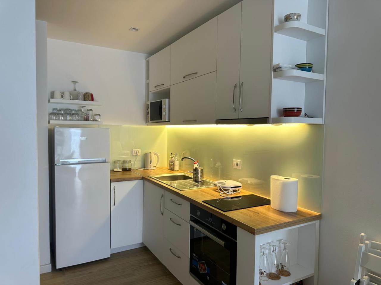Sunset Studio Apartment
