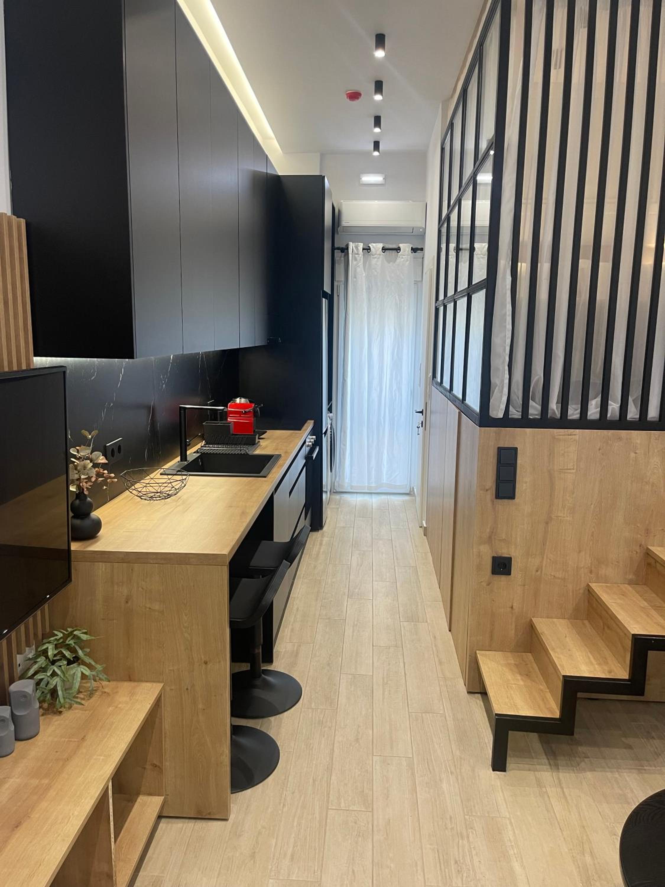 B1 Luxury Studio - Property Image 14